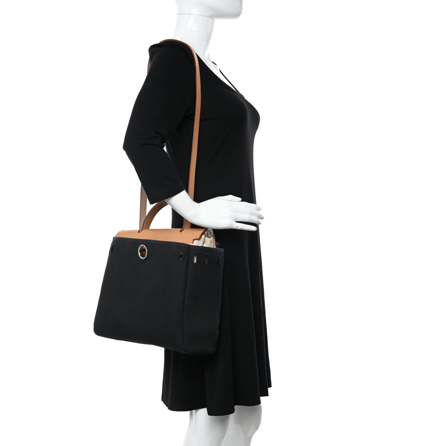Toile Vache Calfskin Herbag 30 PM Black Natural