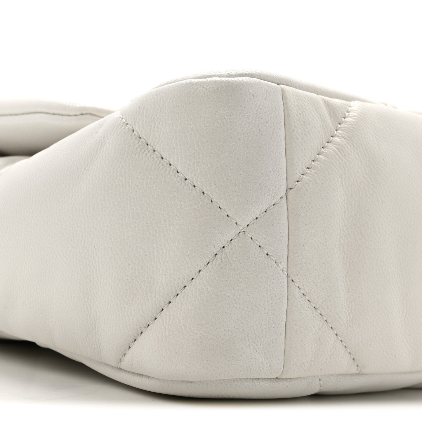 Goatskin Quilted Medium Chanel 19 Flap White
