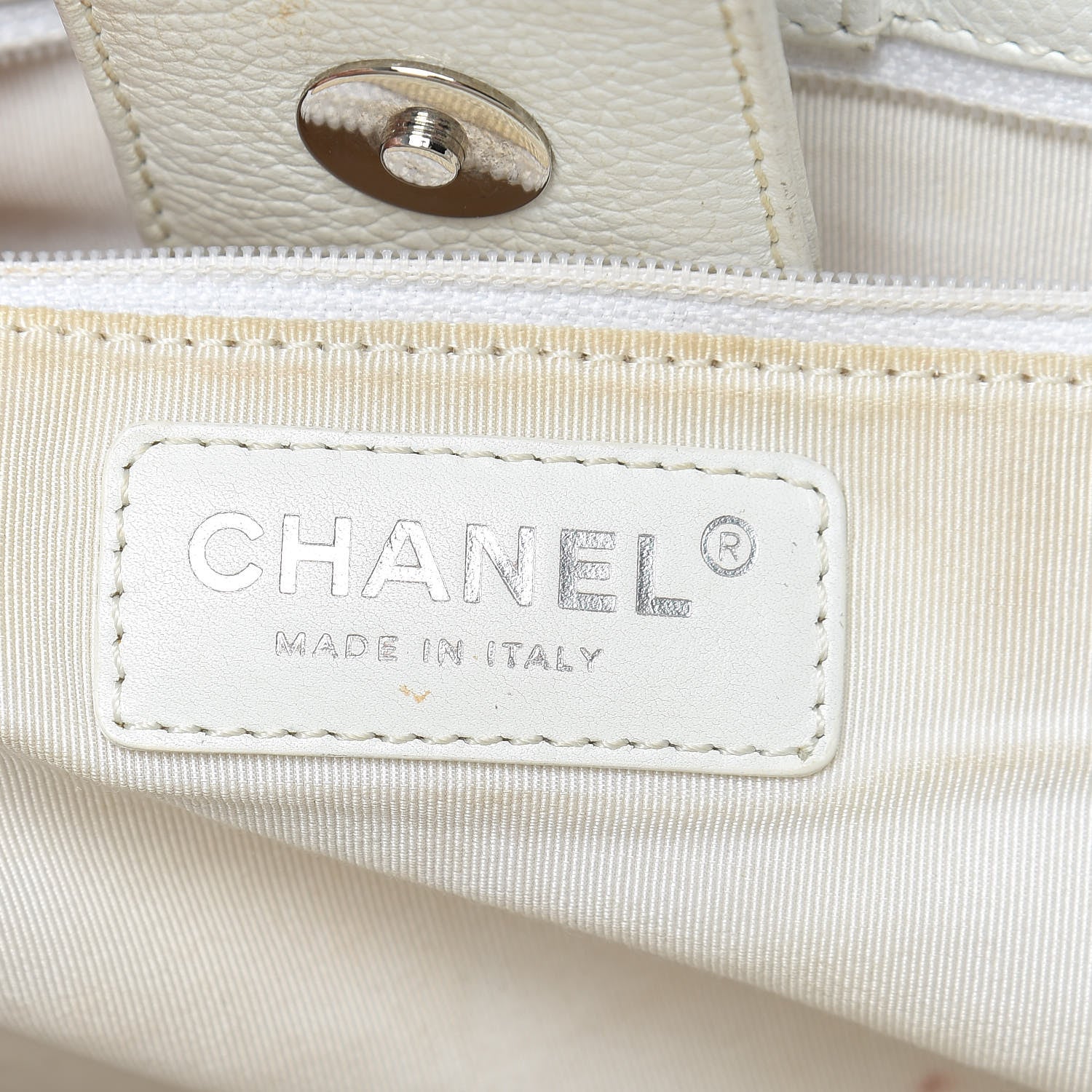 Chanel Calfskin Cerf Executive Shopper Tote White 6 of 33