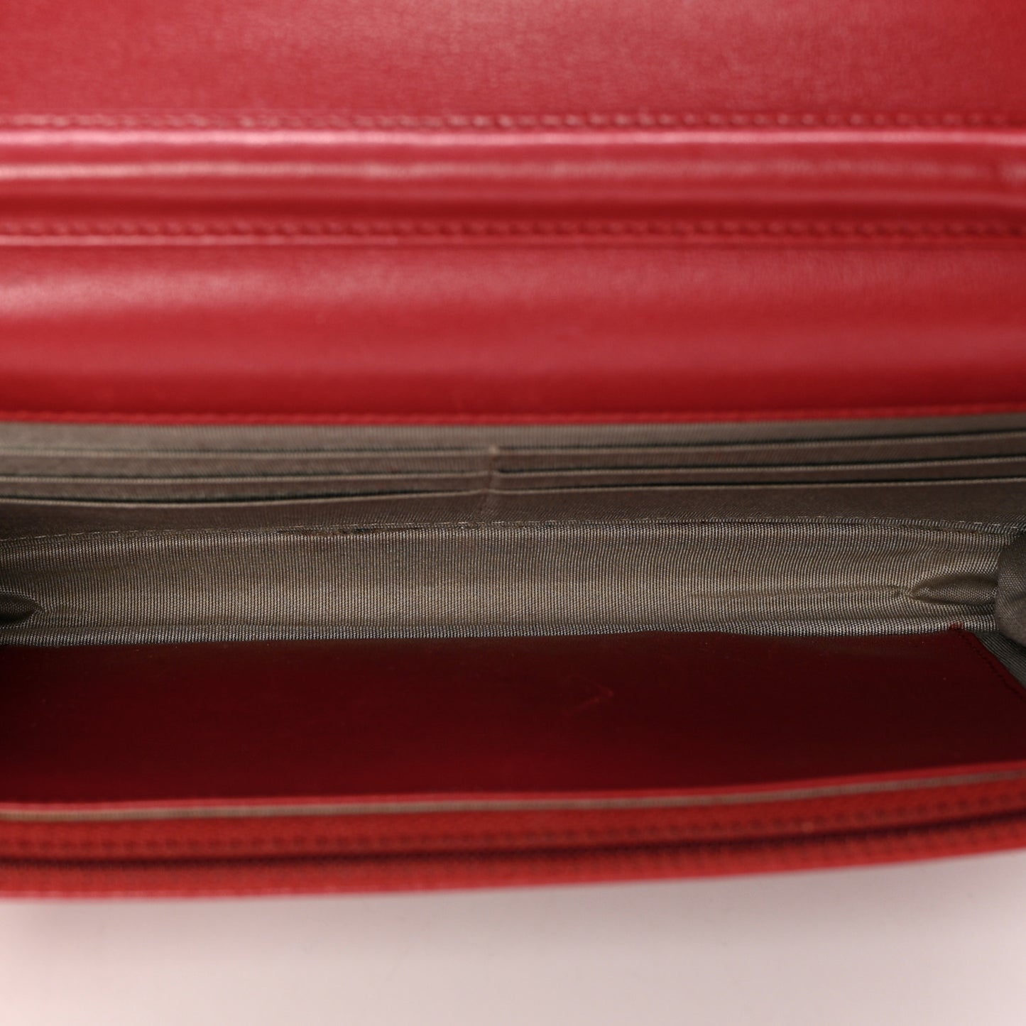 Caviar Timeless CC Wallet on Chain WOC Red