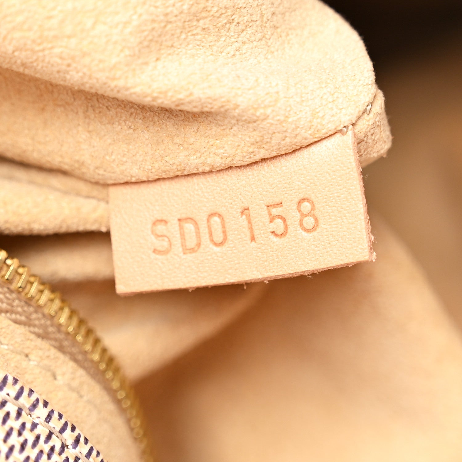 Louis Vuitton Damier Azur Artsy MM 7 of 11
