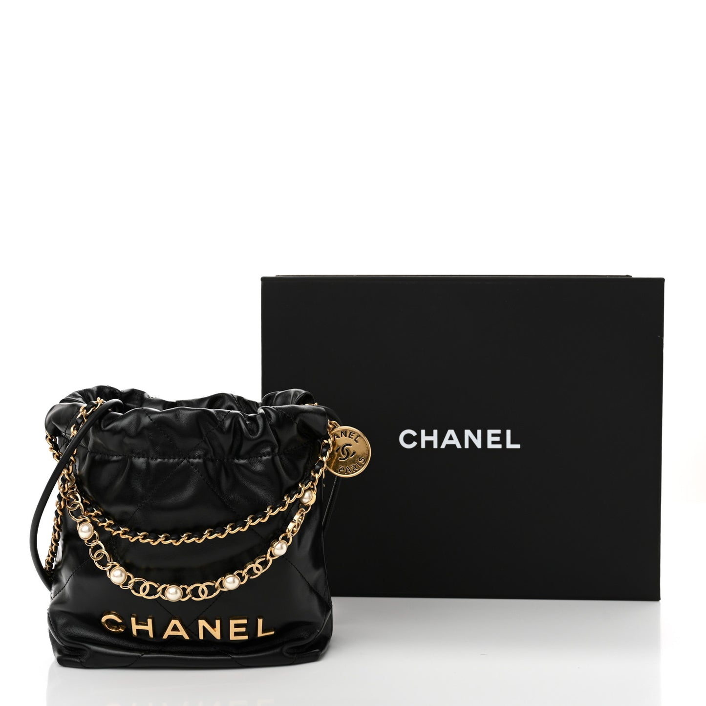 Shiny Calfskin Quilted Pearl CC Chain Mini Chanel 22 Black