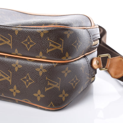Louis Vuitton Monogram Reporter PM 16 of 19