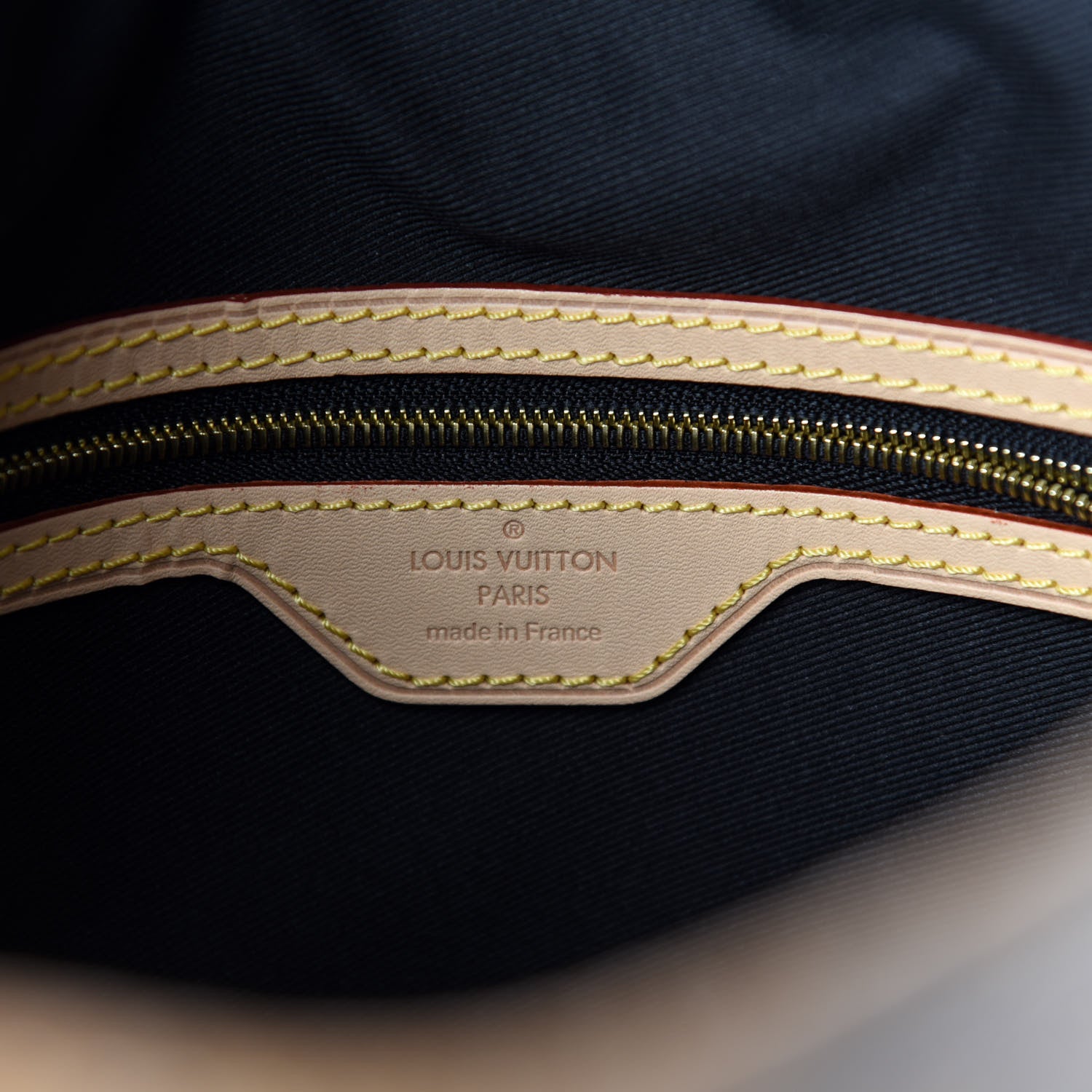 Louis Vuitton Reverse Monogram Carry It 8 of 10