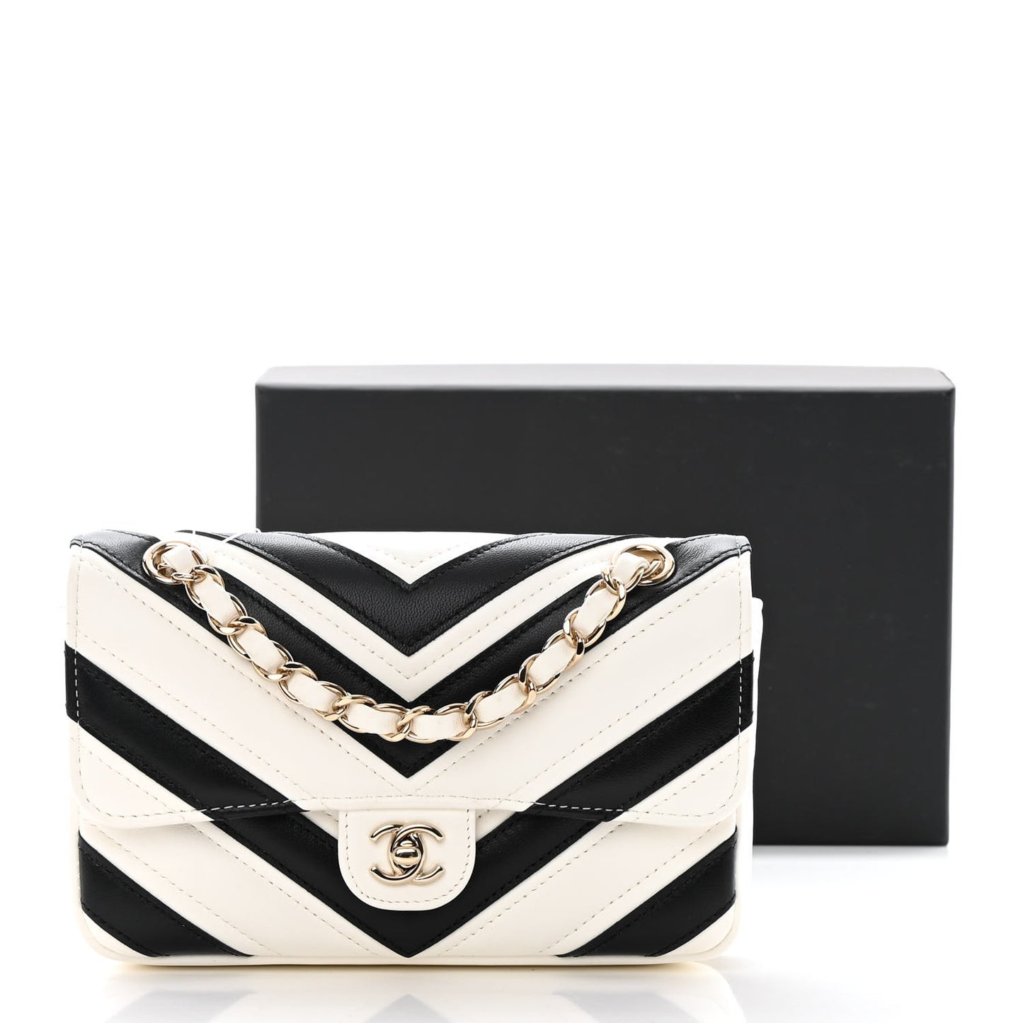 Lambskin Chevron Stitched Flap White Black