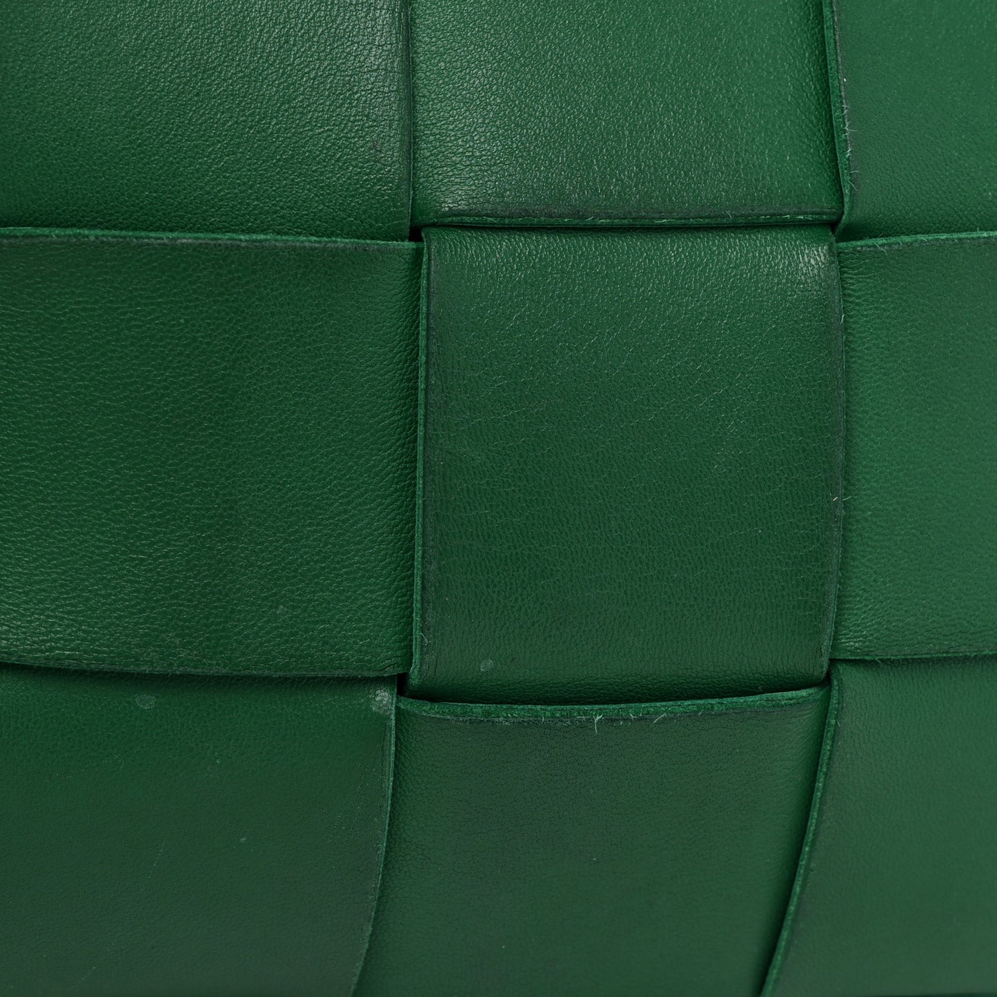 Lambskin Maxi Intrecciato Cassette Messenger Racing Green