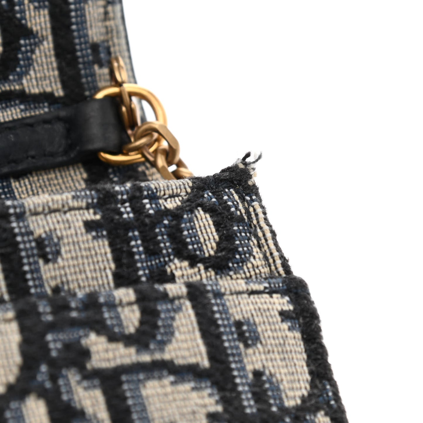 Oblique Saddle Chain Pouch Blue