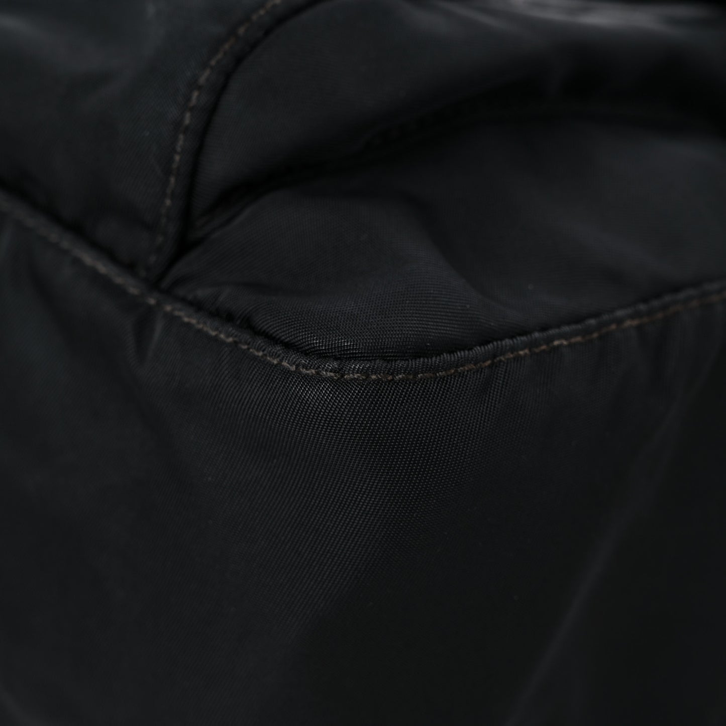 Tessuto Nylon Saffiano Small Vela Messenger Black