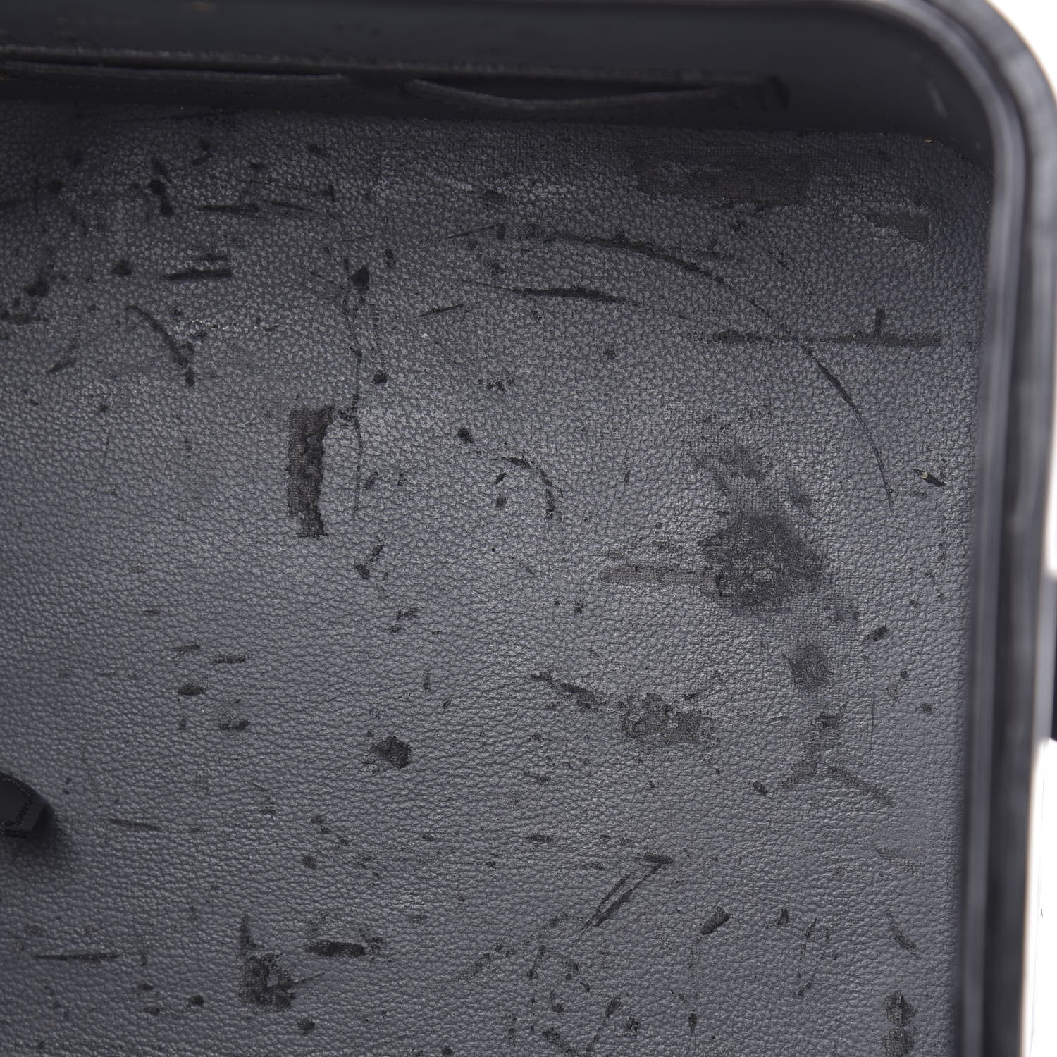 Louis Vuitton Epi Train Case Black 15 of 23