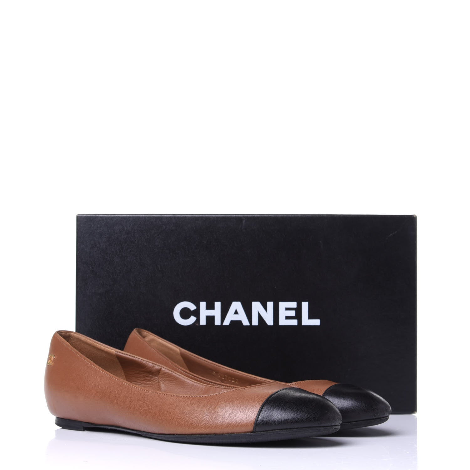 Chanel Lambskin Cap Toe CC Ballerina Flats 35.5 Marron Black 11 of 11
