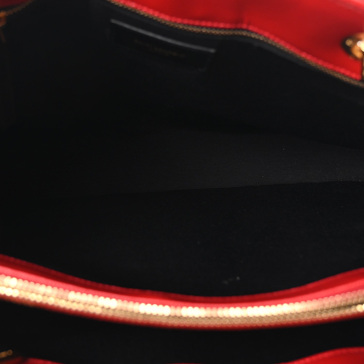 Saint Laurent Grain De Poudre Classic Monogram Shopping Bag Red 5 of 10