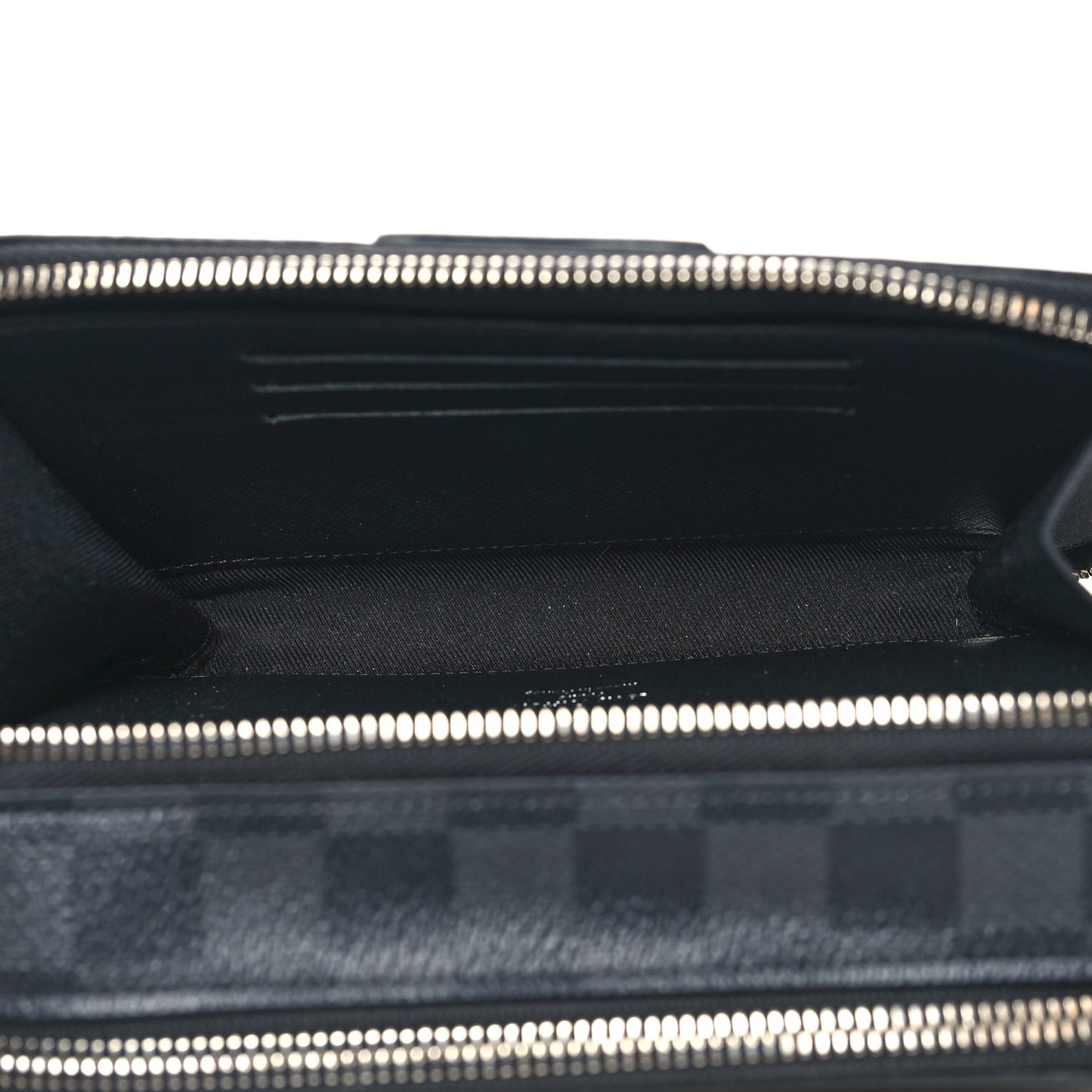 Damier Graphite Alpha Wearable Wallet