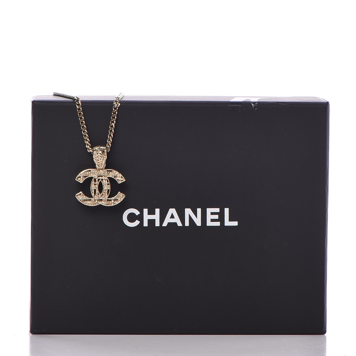 Chanel CC Necklace Gold 5 of 5