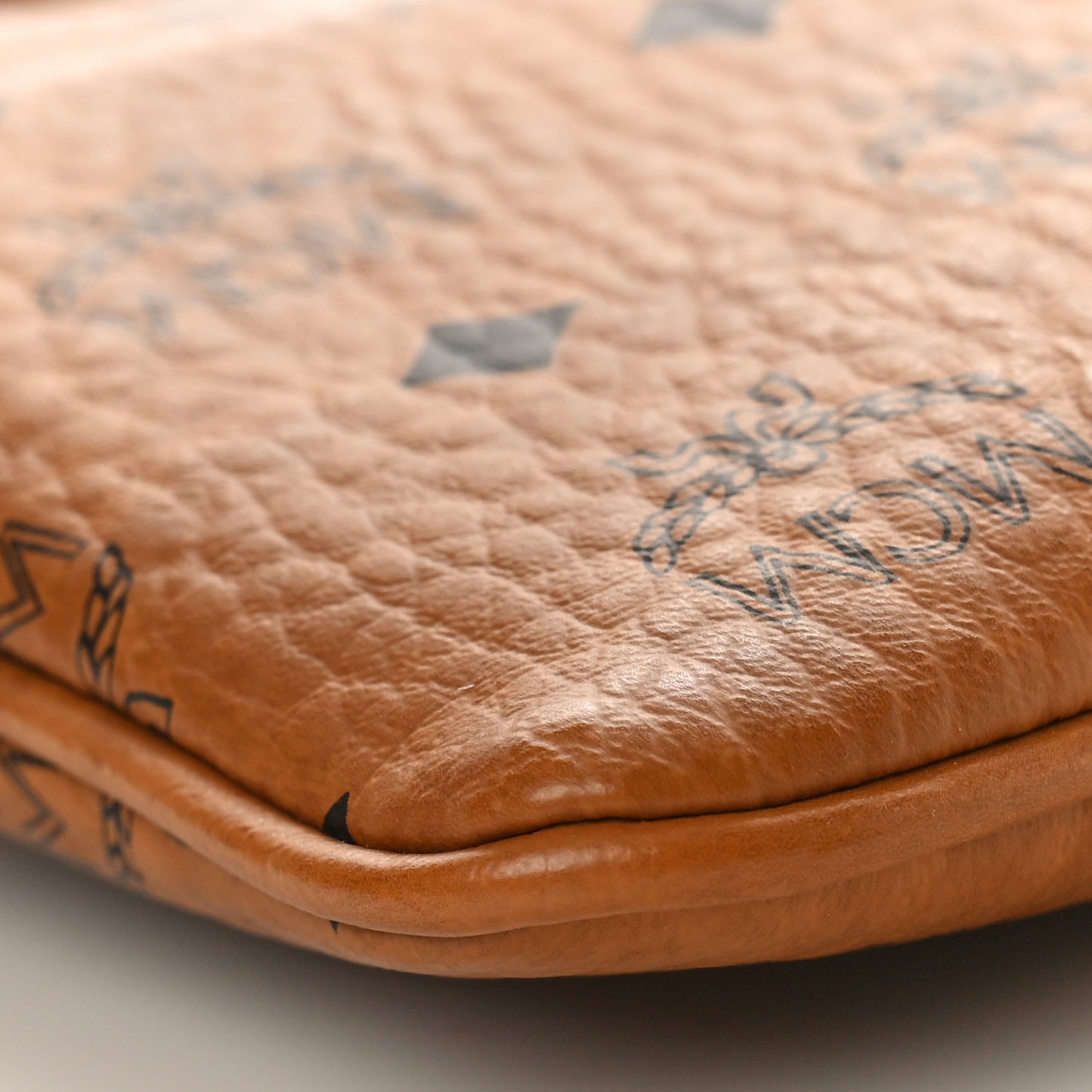 Visetos Medium Crossbody Pouch Cognac