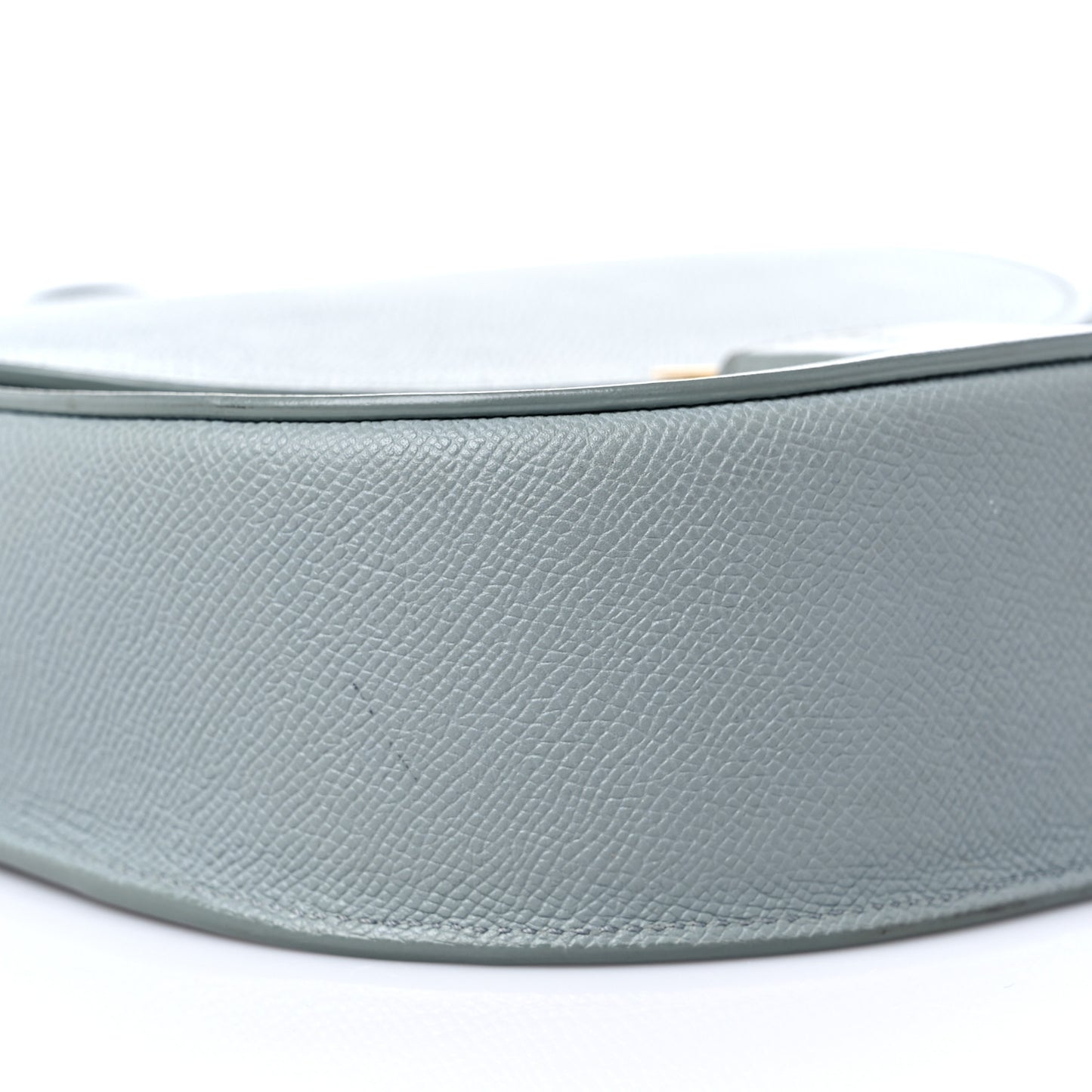 Grained Calfskin Compact Trotteur Cloud