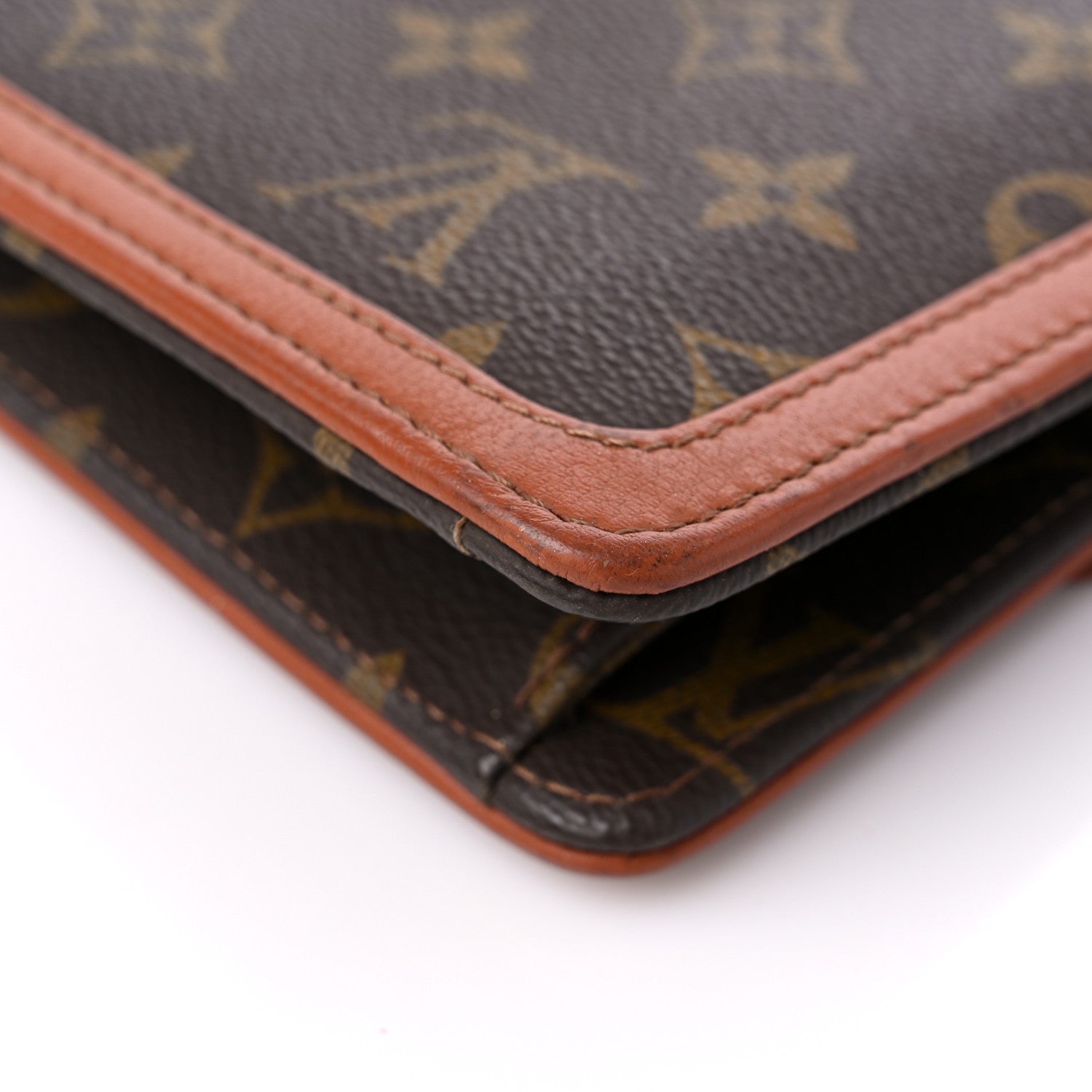 Louis Vuitton Monogram Pochette Dame 26 10 of 14