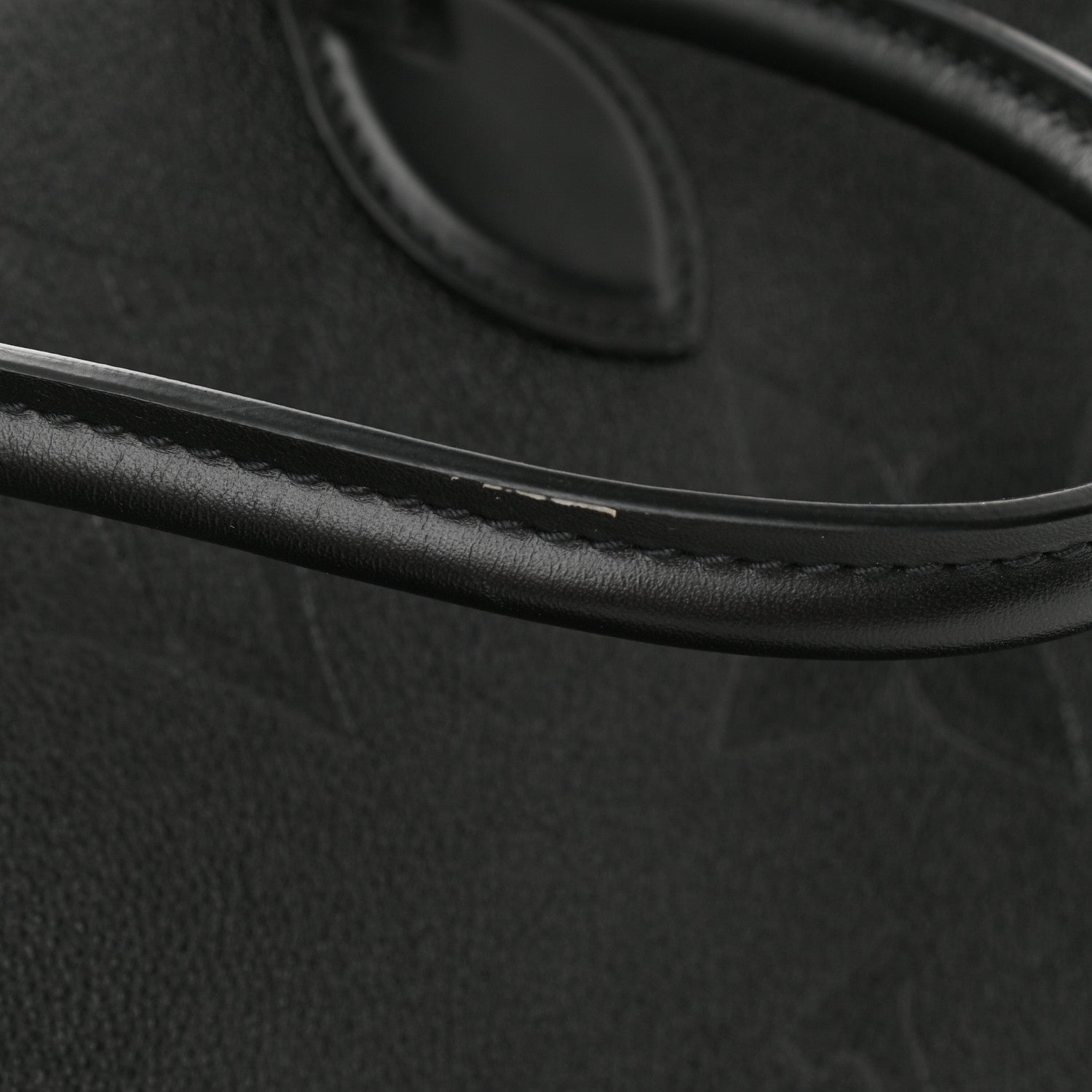 Louis Vuitton Empreinte Monogram Giant Onthego GM Black 12 of 12