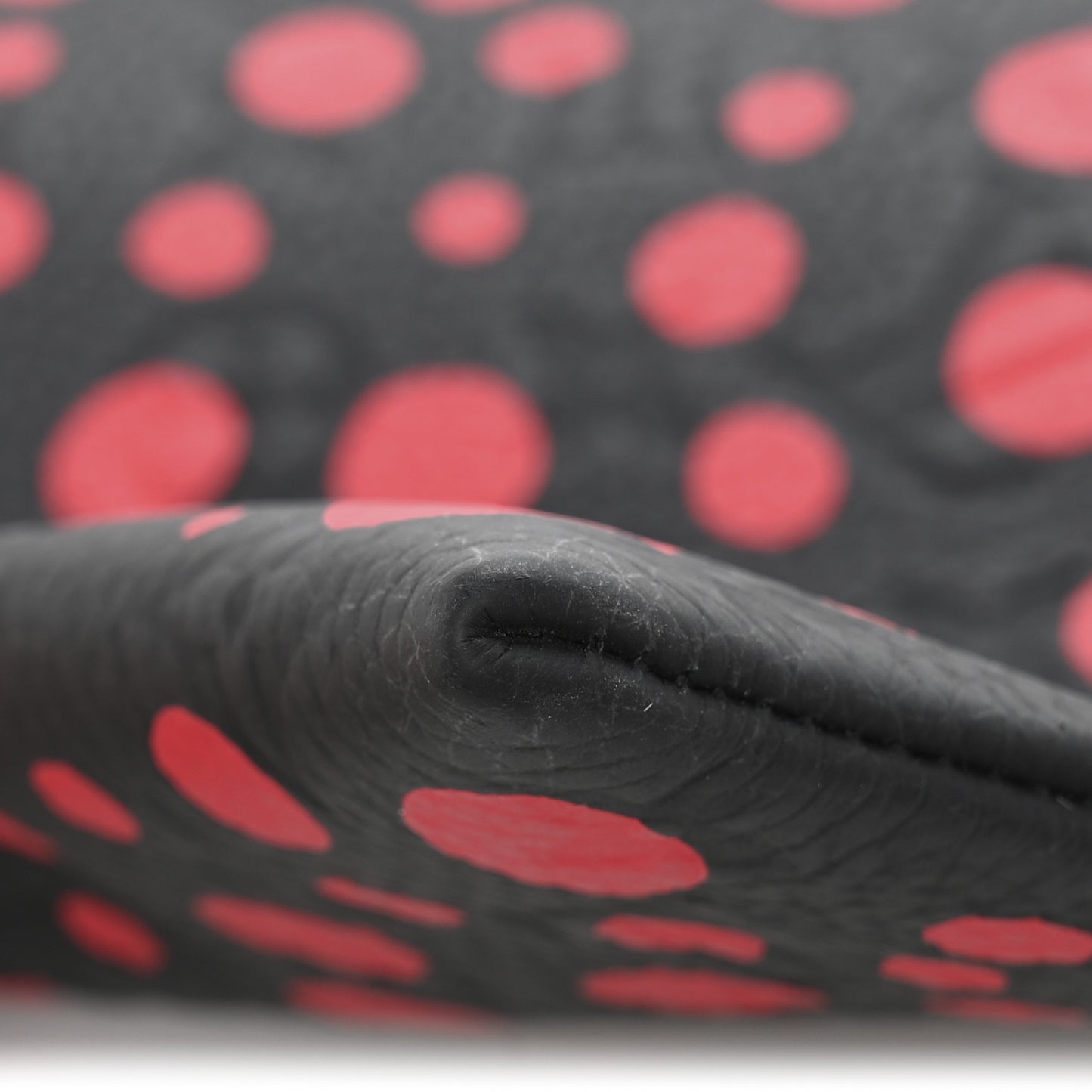 LV X YK Taurillon Monogram Pochette To-Go Black Red
