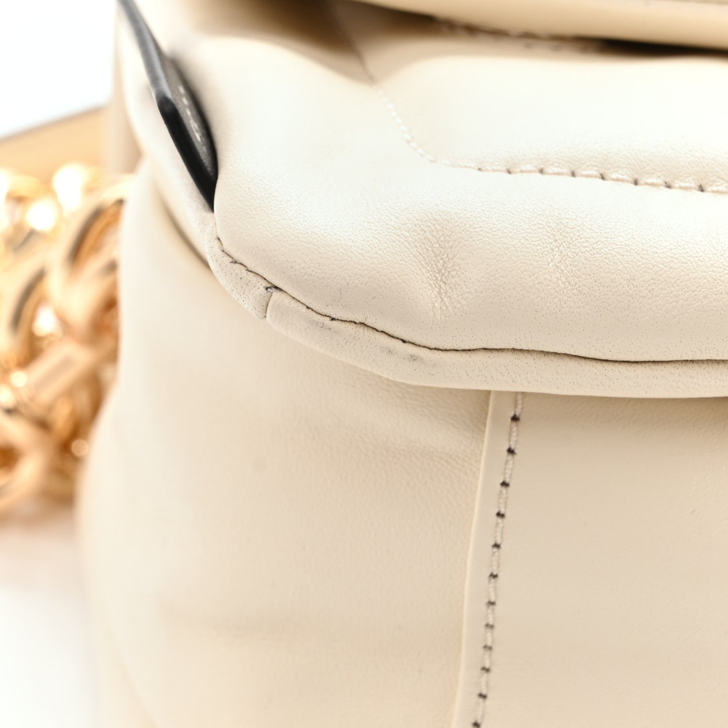 Lambskin The Pillow Bag Marshmallow