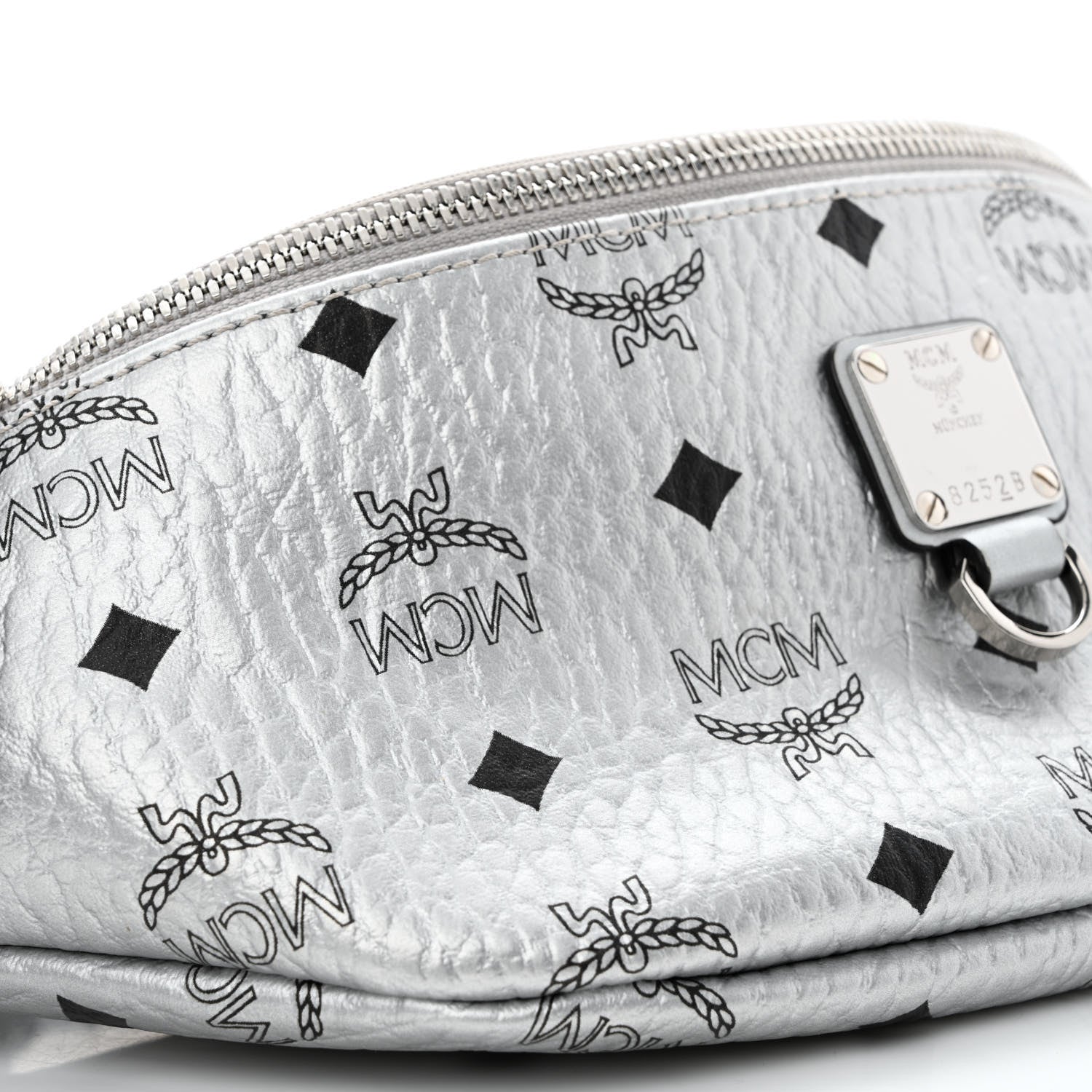MCM ボディバッグ　シルバー MCM Metallic Visetos Stark Belt Bag Silver 1300666 – FASHIONPHILE