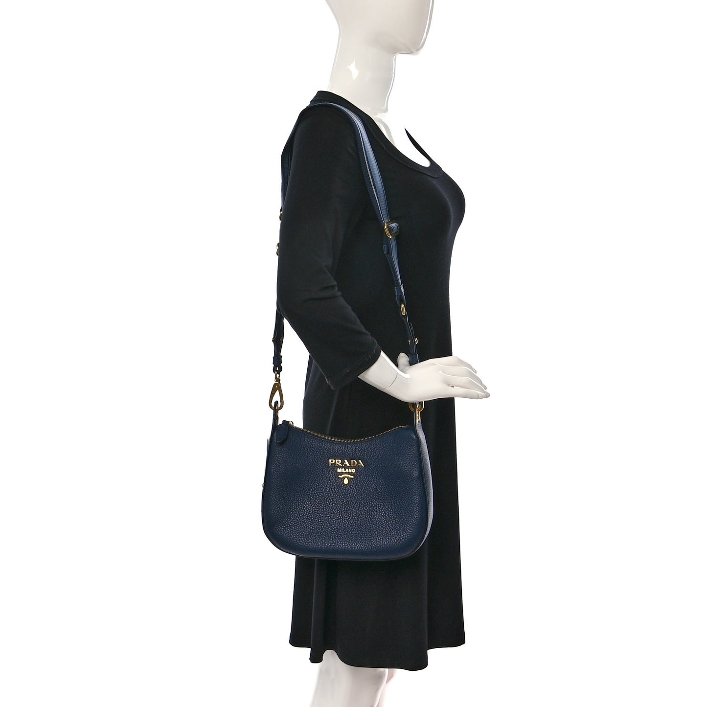 Vitello Daino Zippered Messenger Hobo Baltico