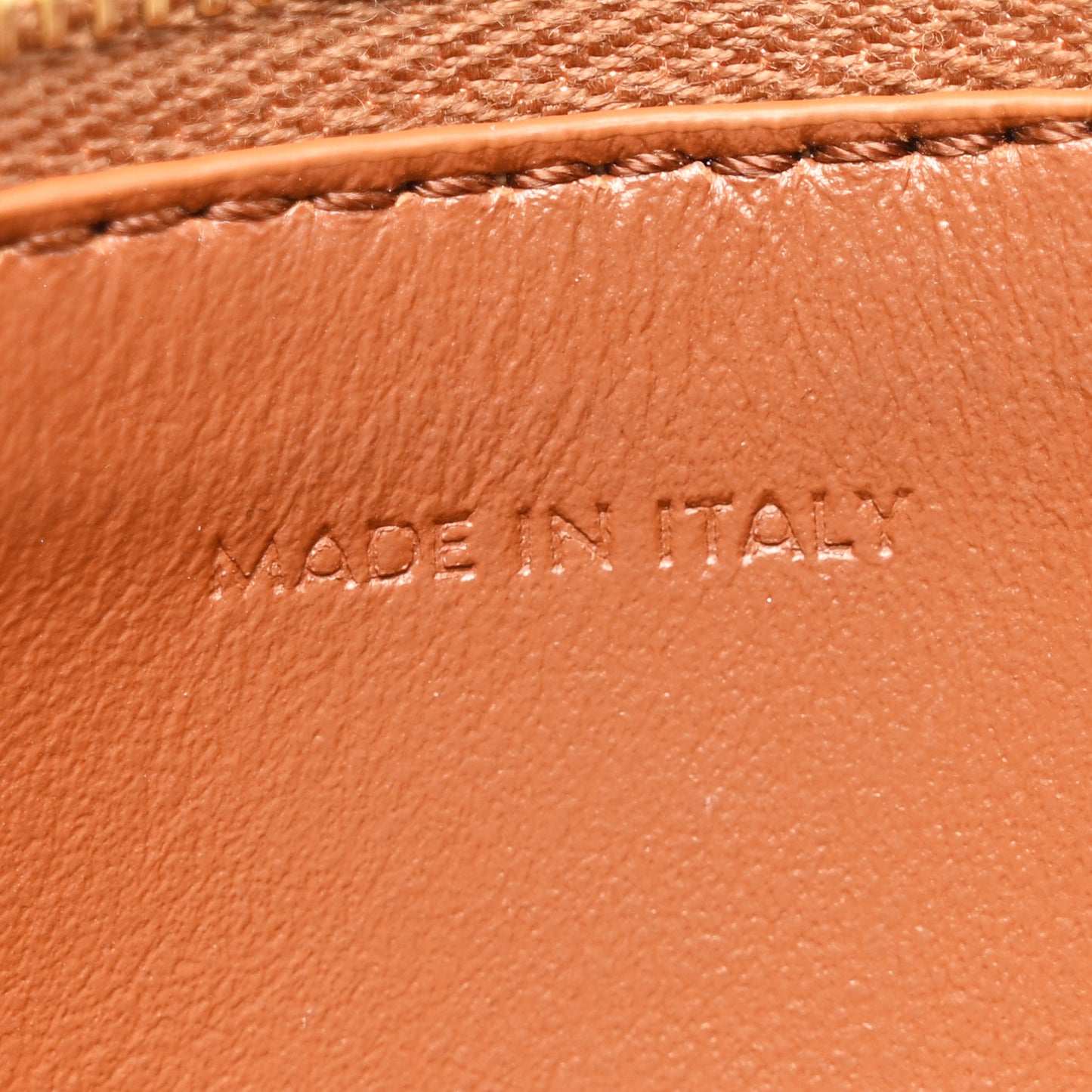 Smooth Calfskin Cuir Triomphe Coin and Card Pouch With Hook Tan