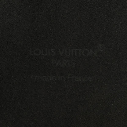 Louis Vuitton Monogram Pallas iPhone 16 Pro Bumper 5 of 9
