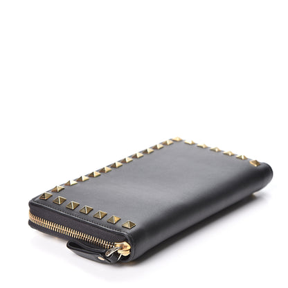 Valentino Garavani Calfskin Rockstud Zip Around Wallet Black 3 of 10