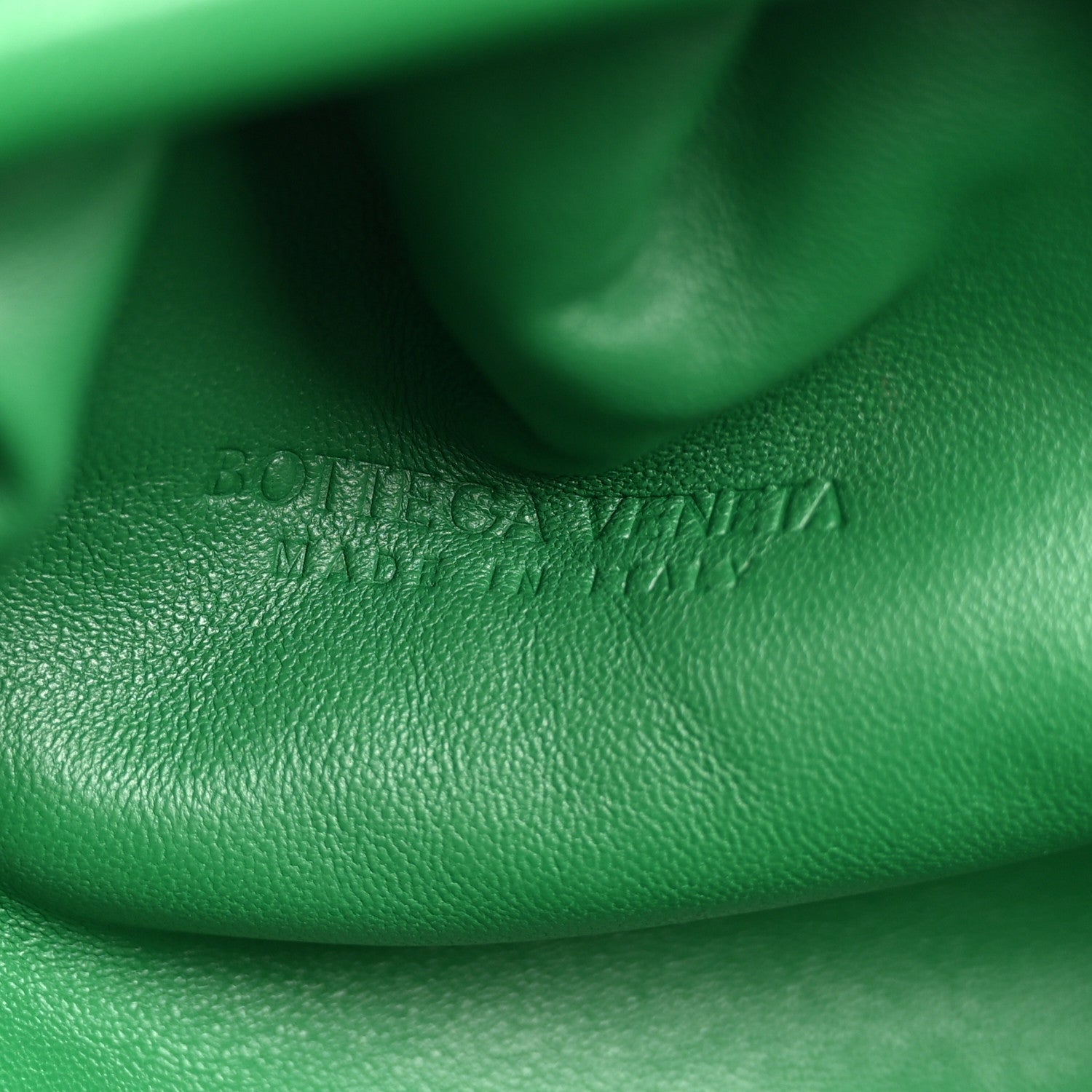 Bottega Veneta Nappa Maxi Intrecciato The Pouch Oversized Clutch Racing Green 6 of 11