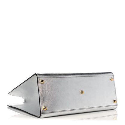 Fendi Vitello Catalan Mirror Plexiglass Logo Embossed Medium Fendi Sunshine Shopper Tote Argento 4 of 11