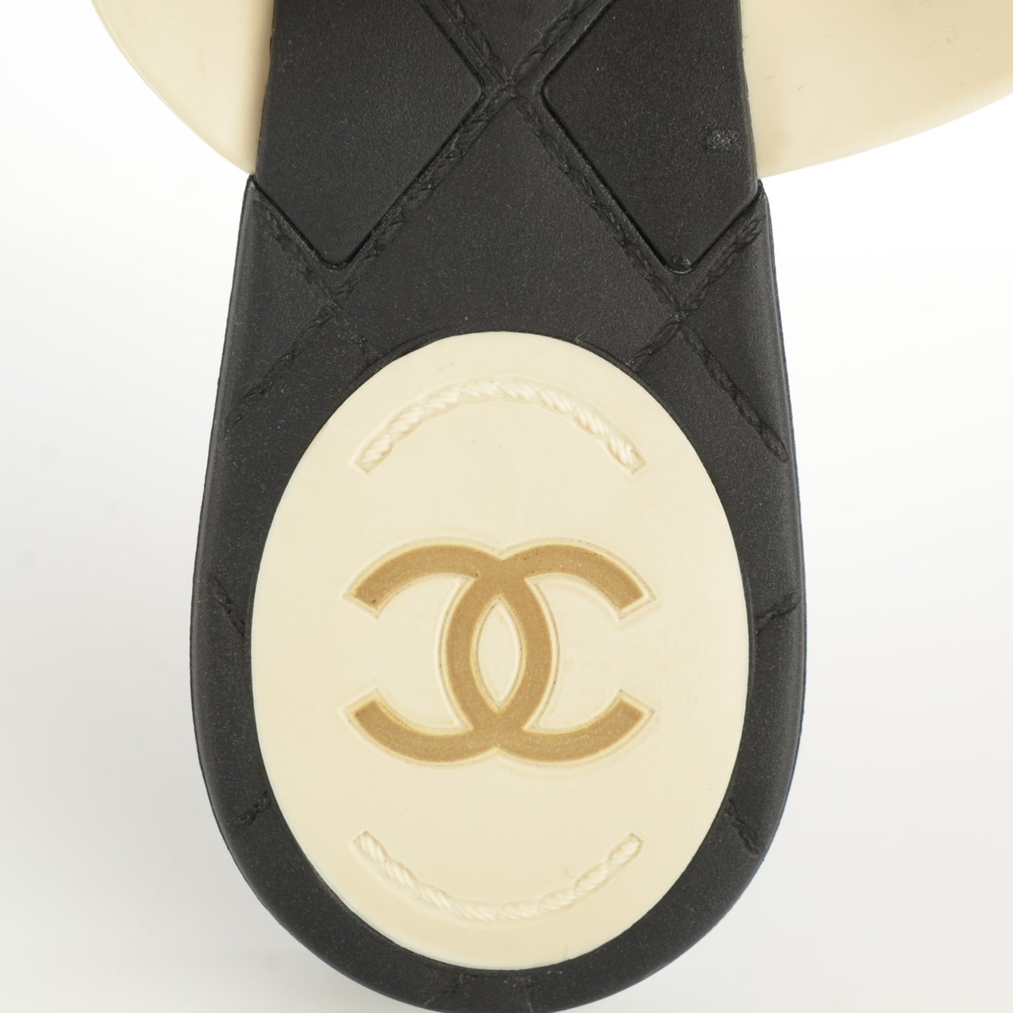 Jelly Quilted Camellia Thong Sandals 40 Black White