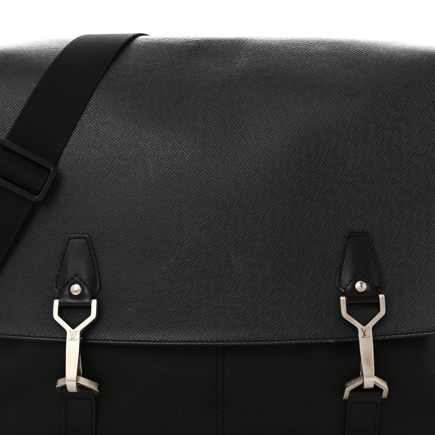 Louis Vuitton Taiga Dersou Messenger Bag Ardoise 8 of 14