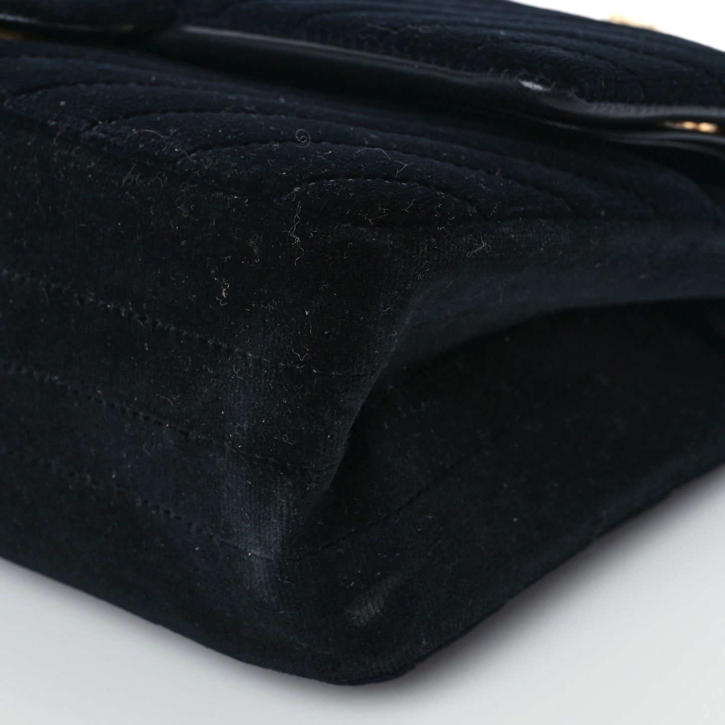 Velvet Chevron Quilted 2.55 Reissue 226 Flap Black