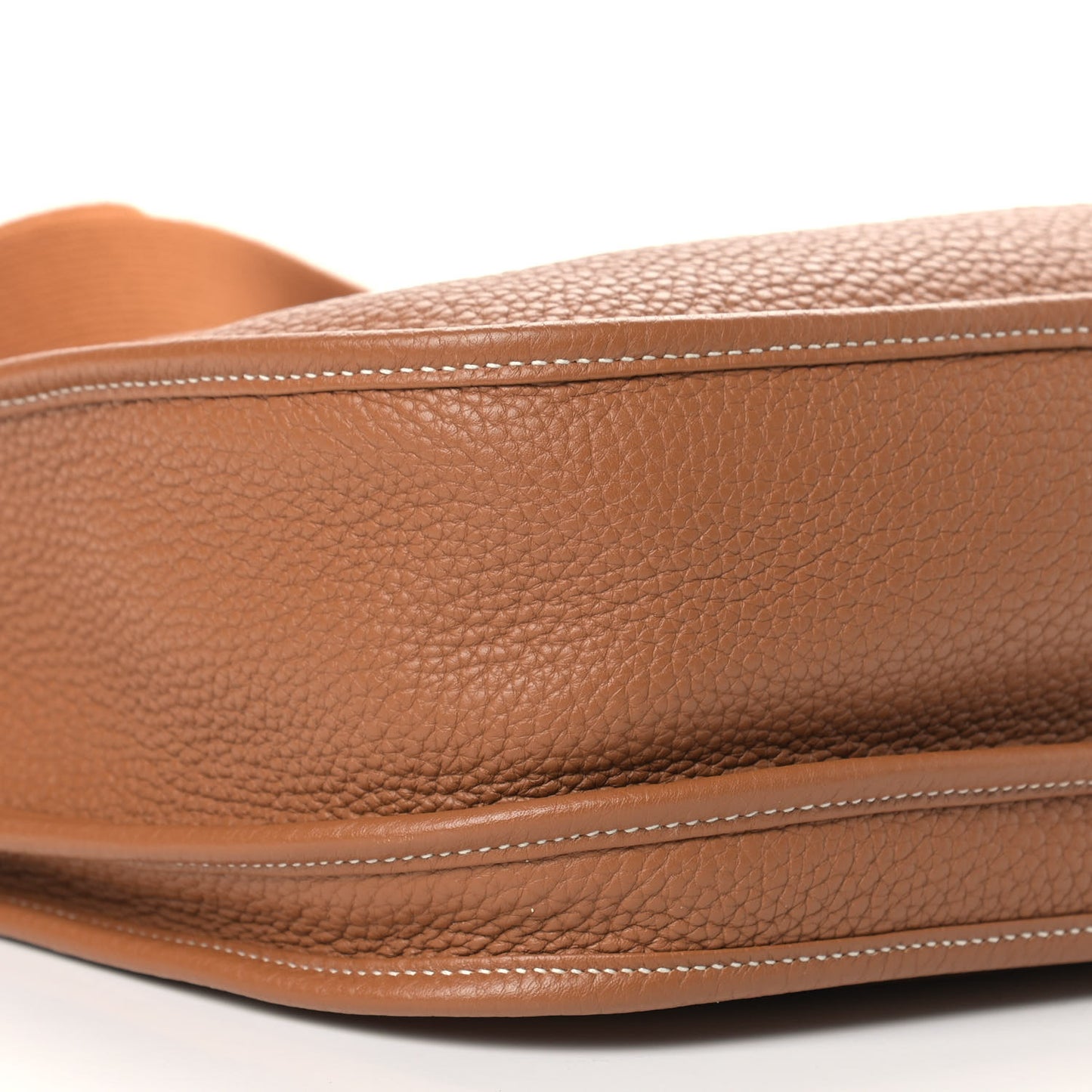 Taurillon Clemence Evelyne III PM Gold