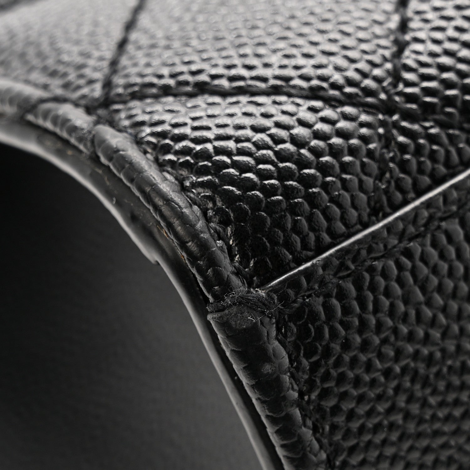 Saint Laurent Grain De Poudre Textured Mixed Matelasse Triquilt Medium Monogram Monochrome Satchel Black 15 of 15