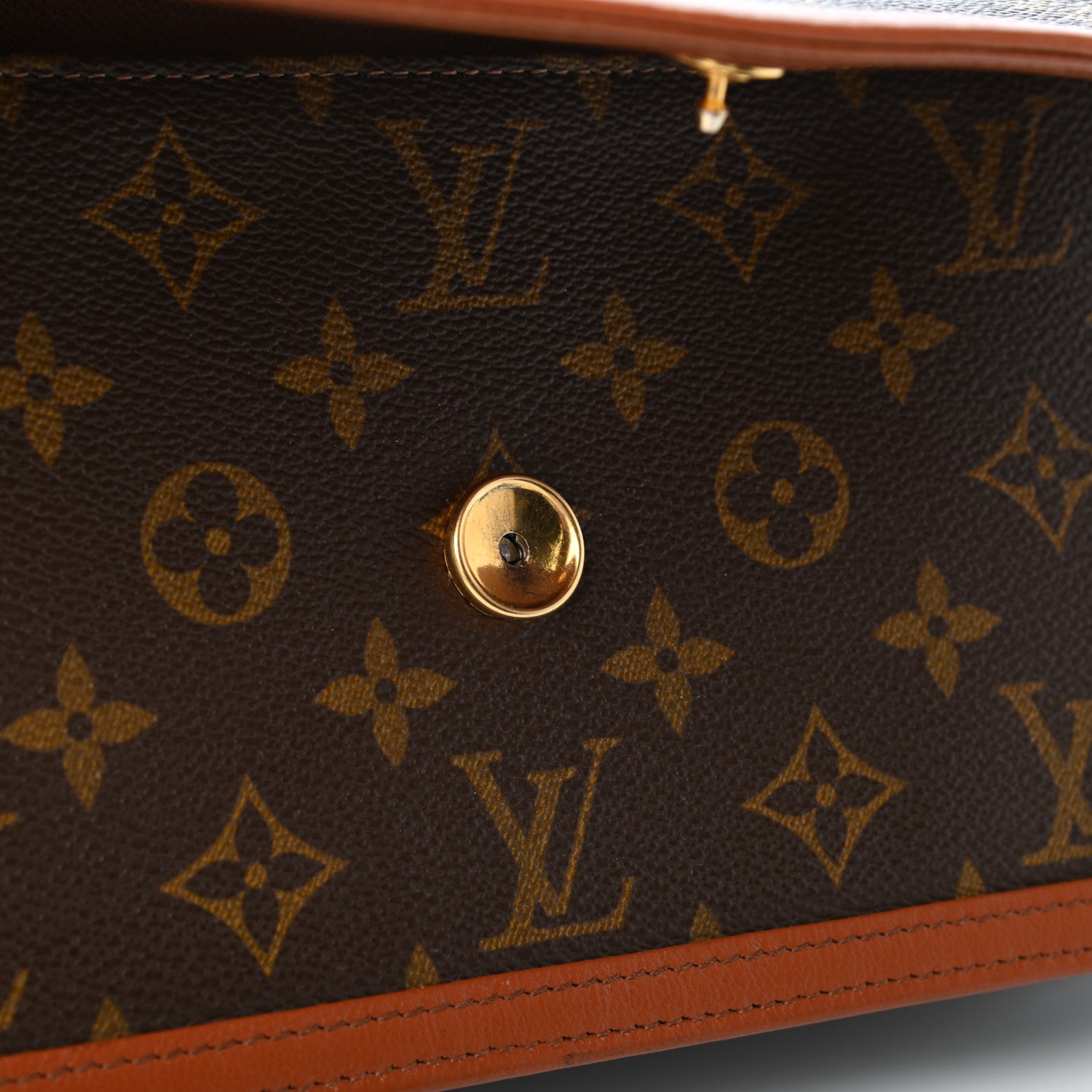 Louis Vuitton Monogram Pochette Dame 26 5 of 5