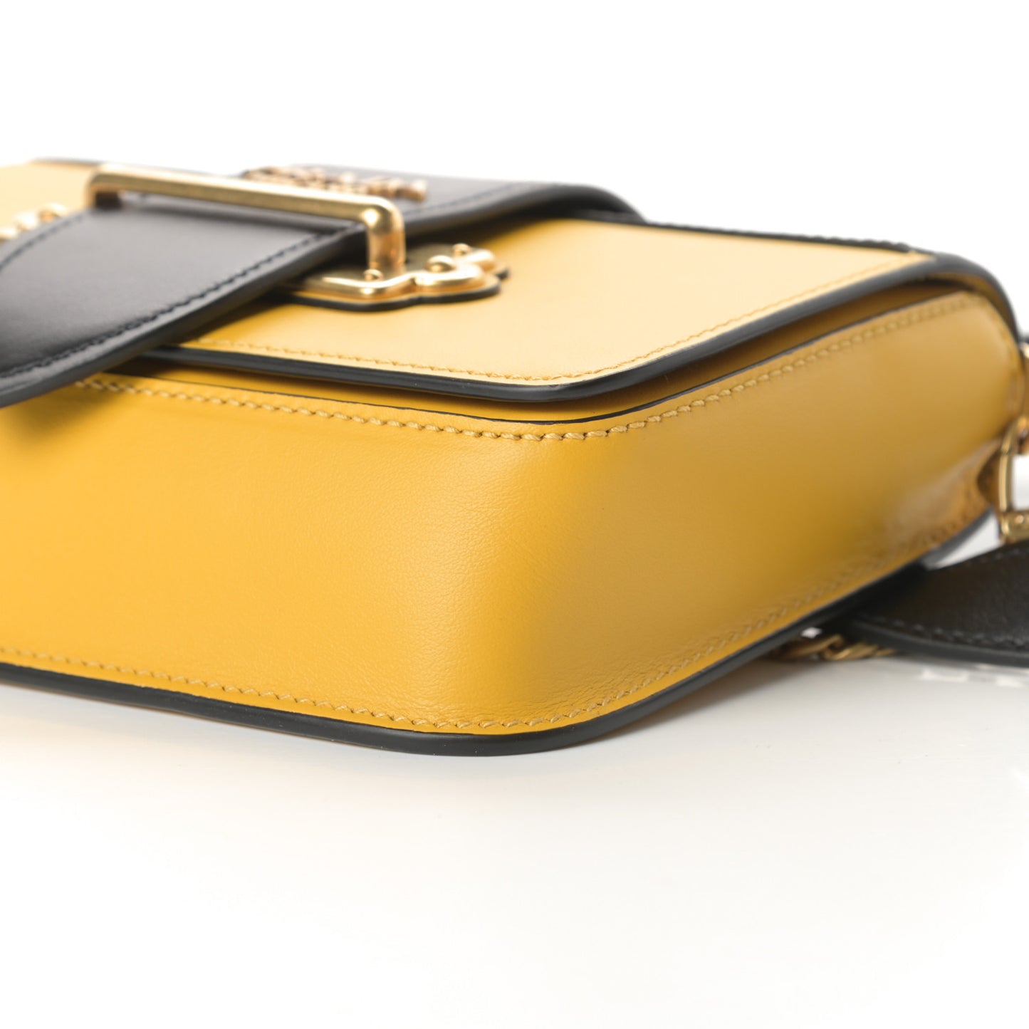 Saffiano City Calf Cahier Belt Bag Soleil Black