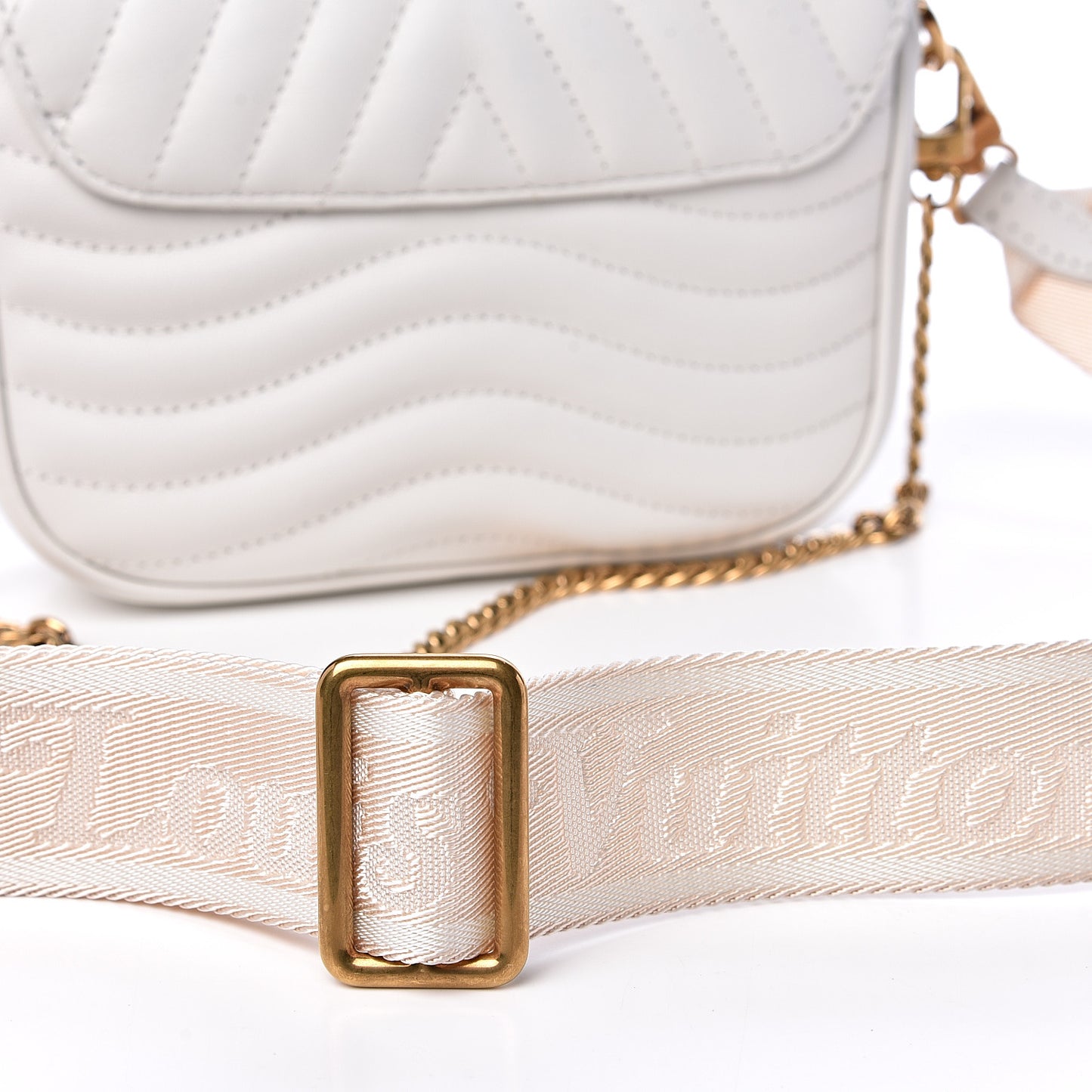 Calfskin New Wave Multi Pochette Snow