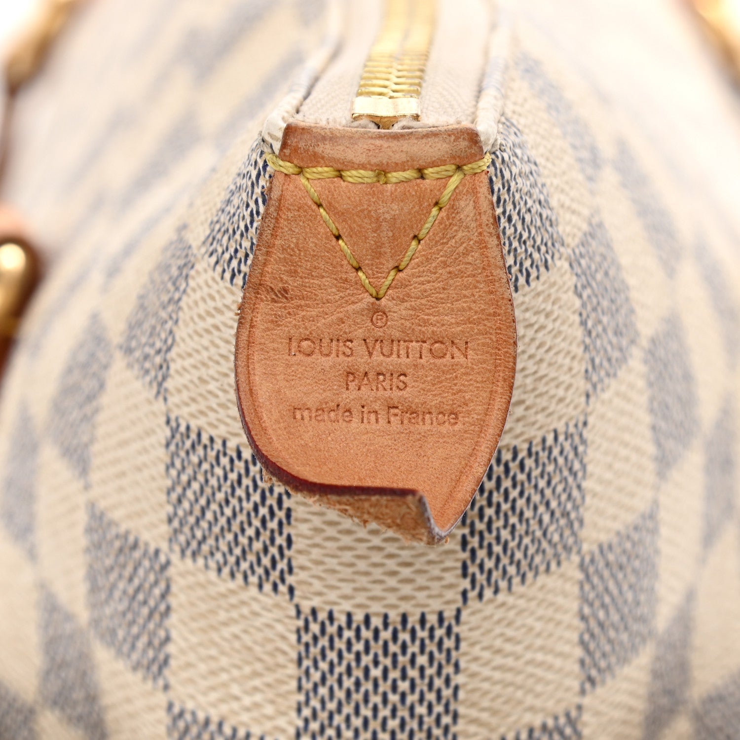 Louis Vuitton Damier Azur Totally MM 6 of 7