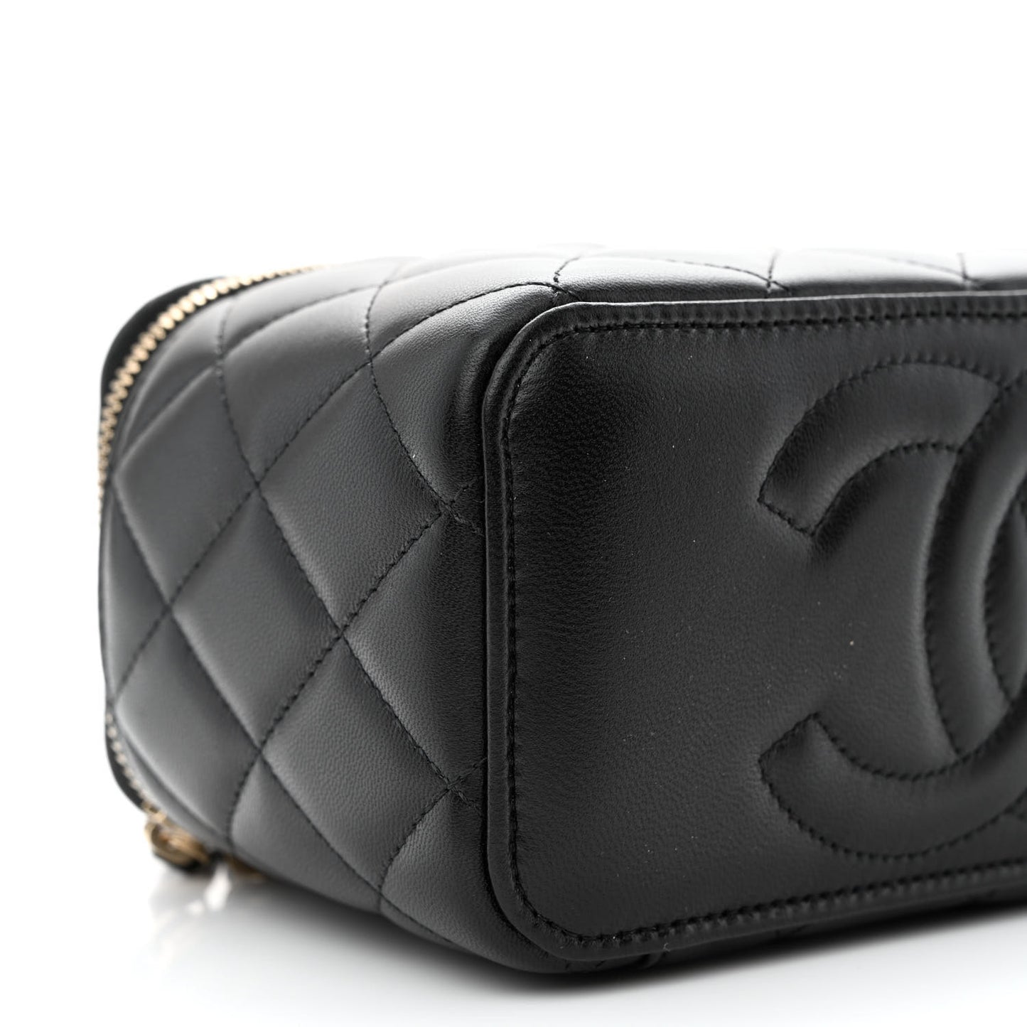 Lambskin Quilted Small Top Handle Vanity Case With Chain Black