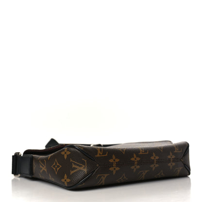 Louis Vuitton Monogram Macassar District PM 4 of 8
