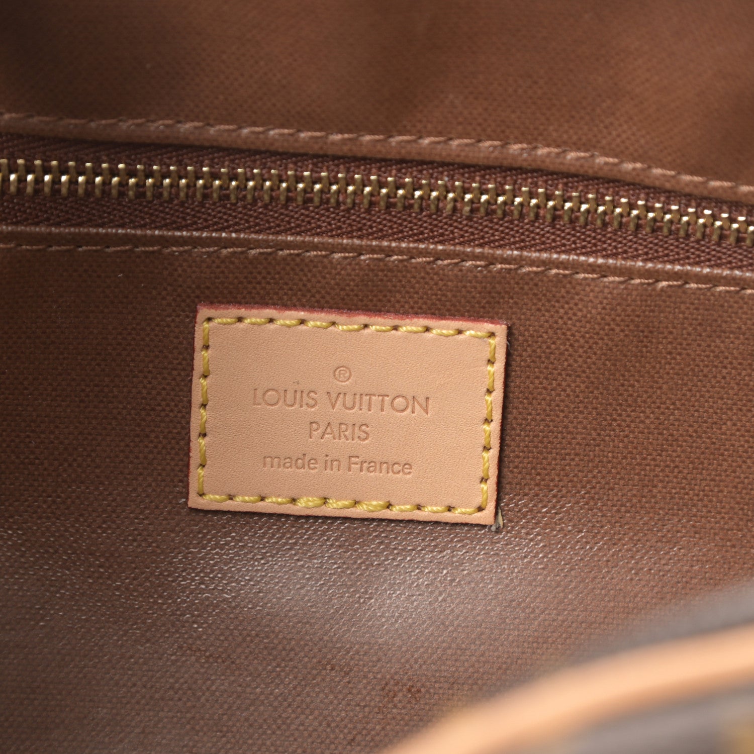 Louis Vuitton Monogram Toiletry Bag 25 6 of 11