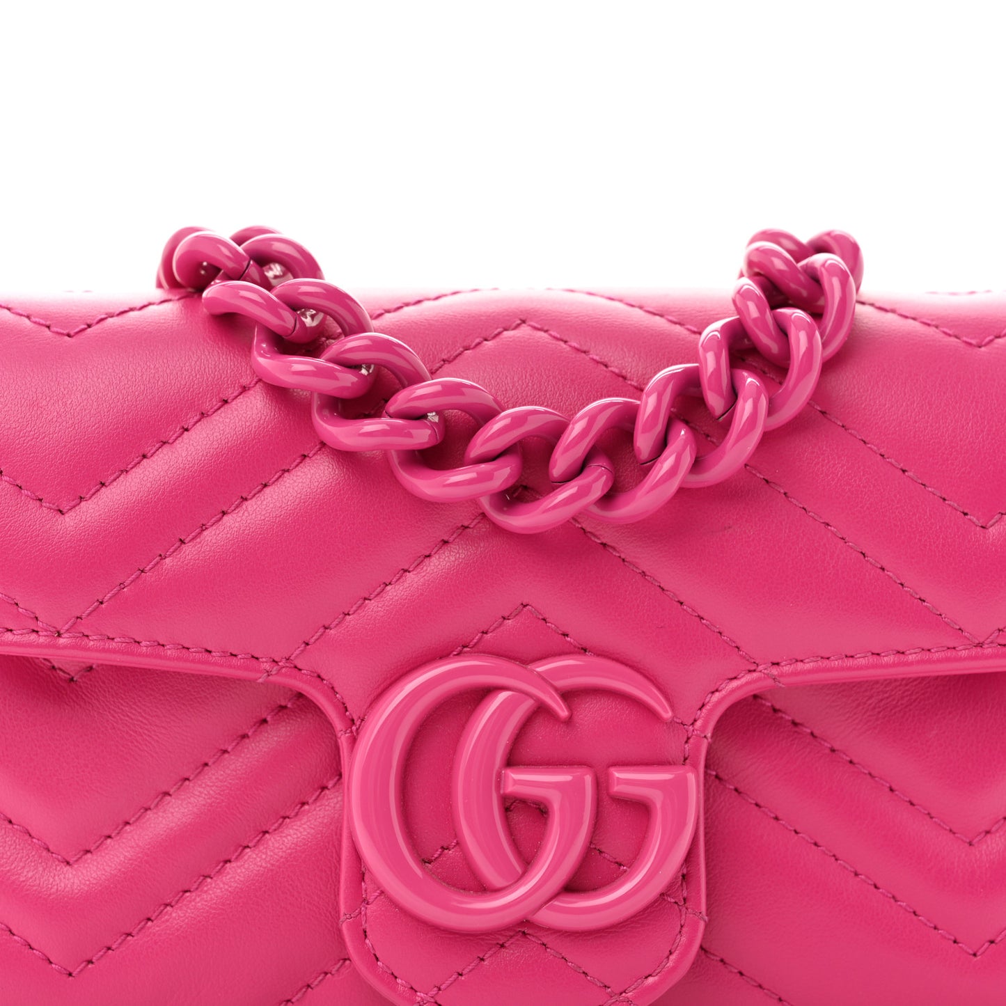Calfskin Matelasse Monochrome GG Marmont Chain Belt Bag 80 32 Classic Fuxia