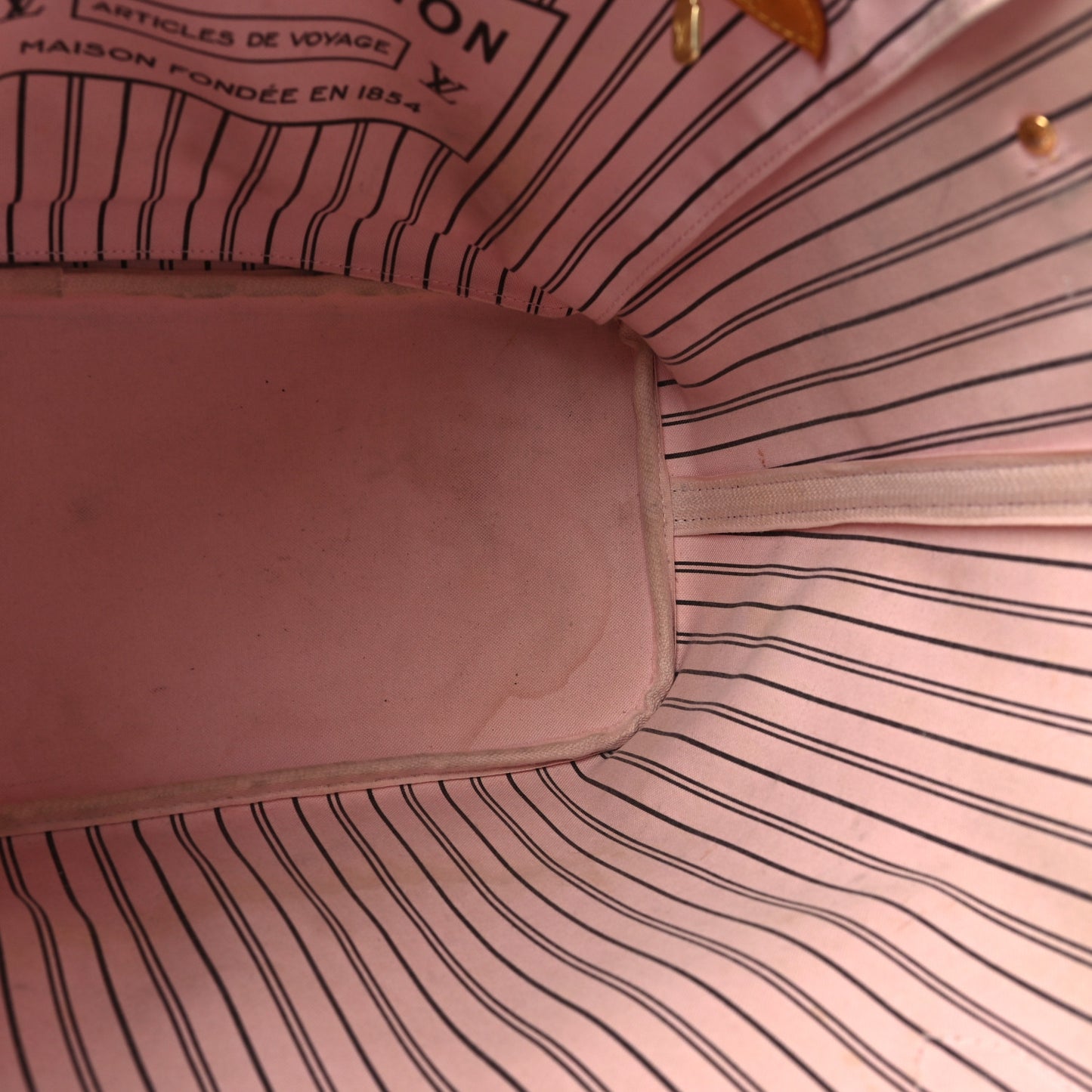 LOUIS VUITTON Monogram Neo Neverfull MM Rose Ballerine