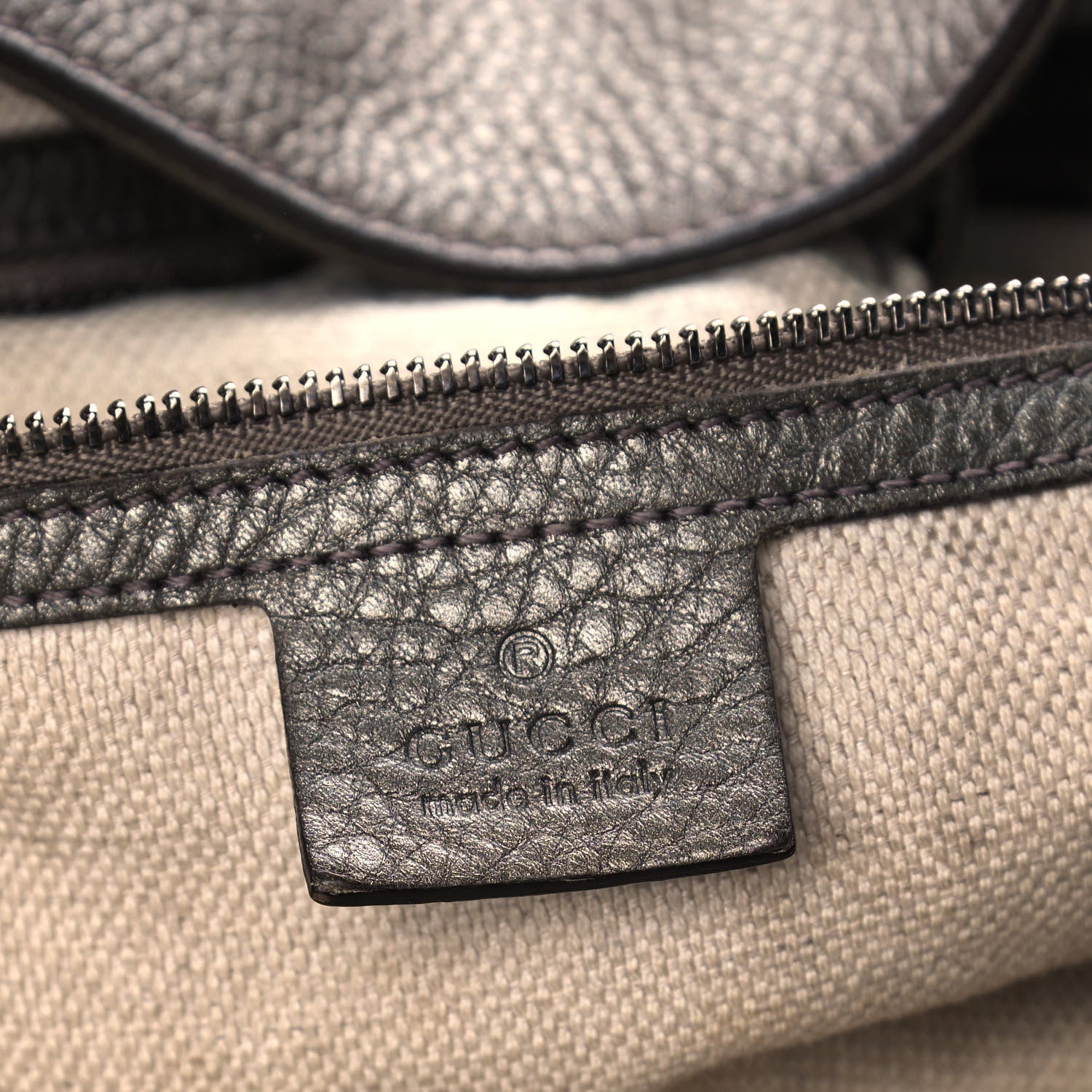Gucci Metallic Pebbled Calfskin Medium Soho Chain Shoulder Bag Sasso 6 of 15