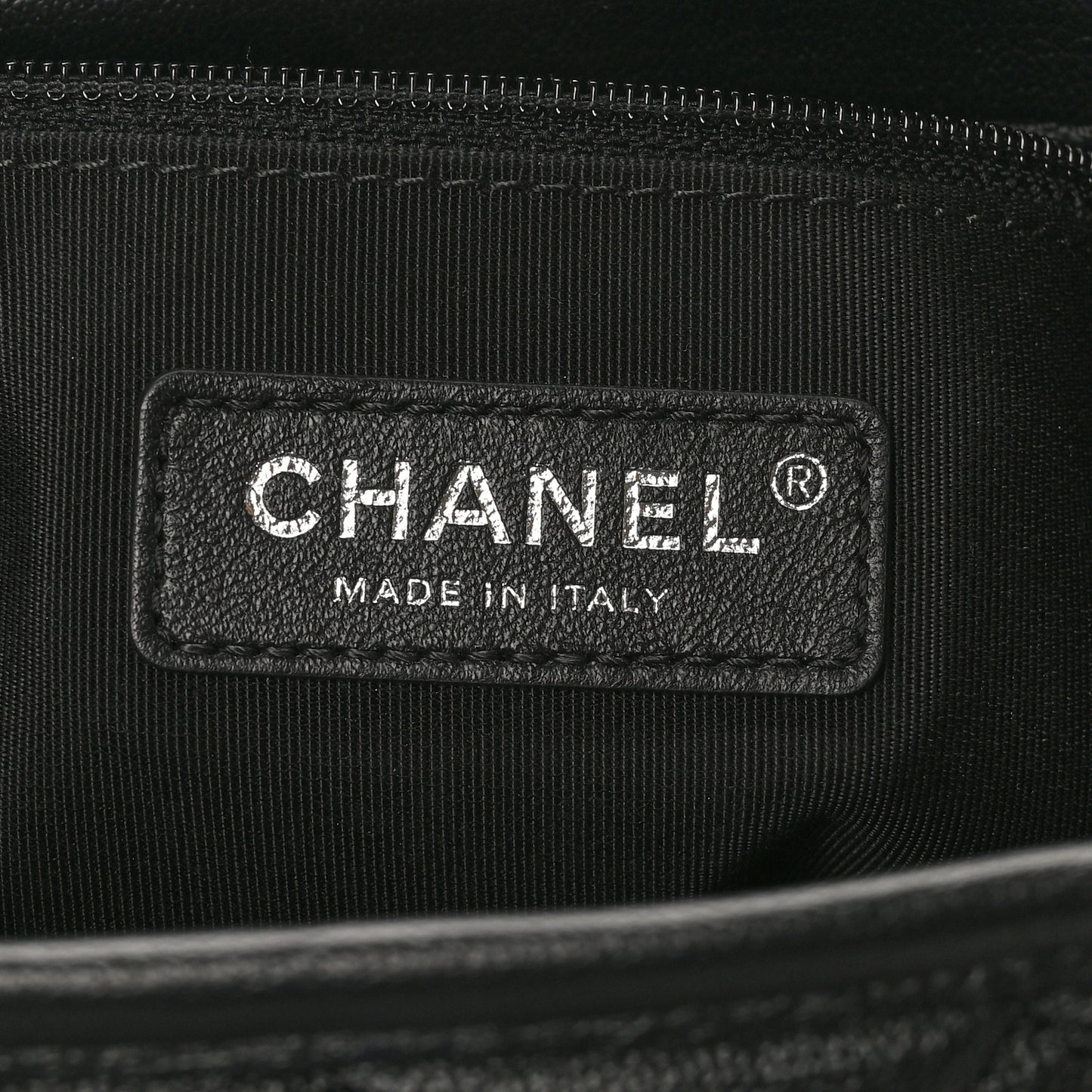 Patent Goatskin Quilted Medium Gabrielle Hobo Black