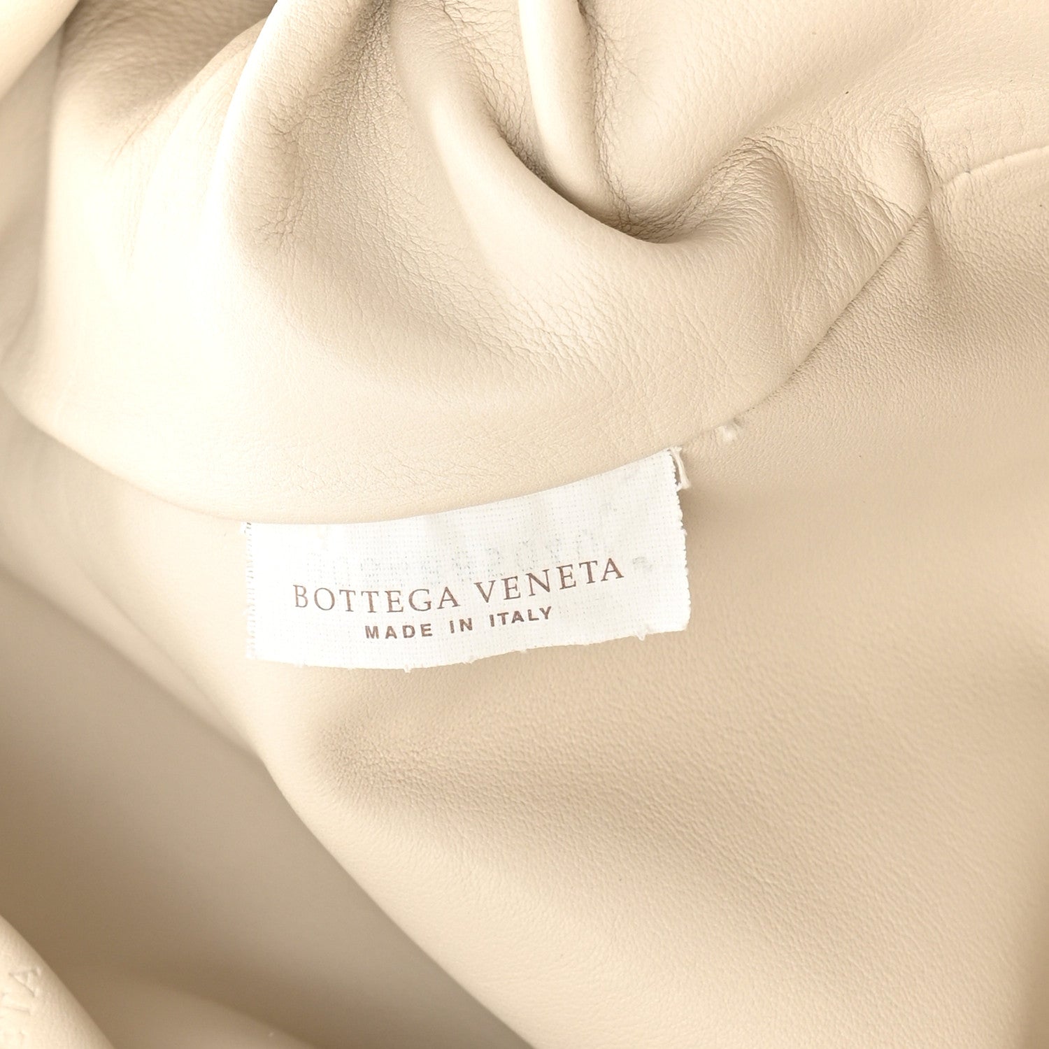 Bottega Veneta Smooth Butter Calf The Pouch Oversized Clutch Plaster 7 of 11