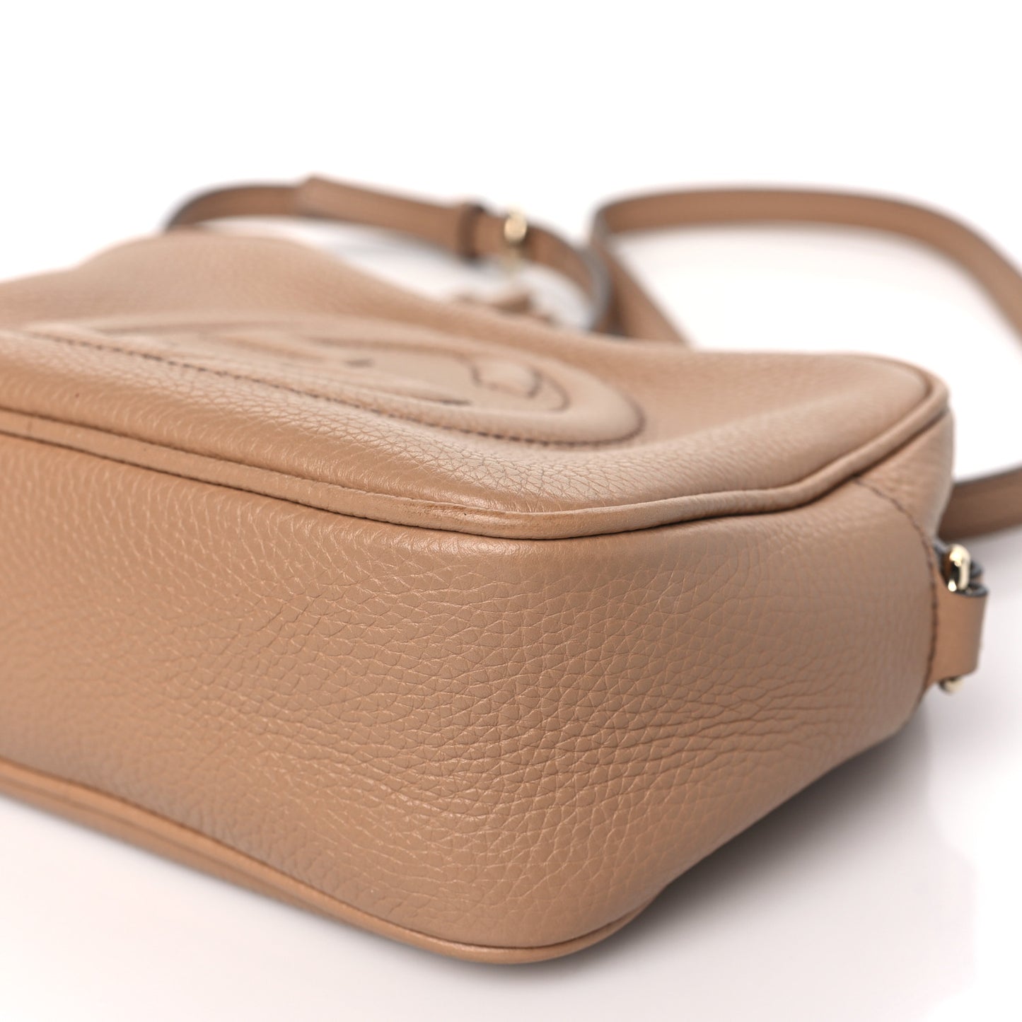 Pebbled Calfskin Small Soho Disco Bag Camelia