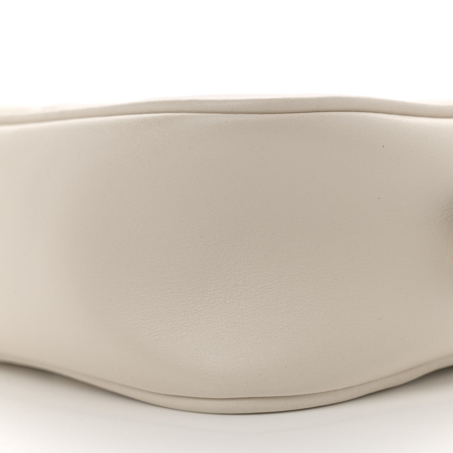 Calfskin Matelasse Mini GG Marmont Chain Shoulder Bag White