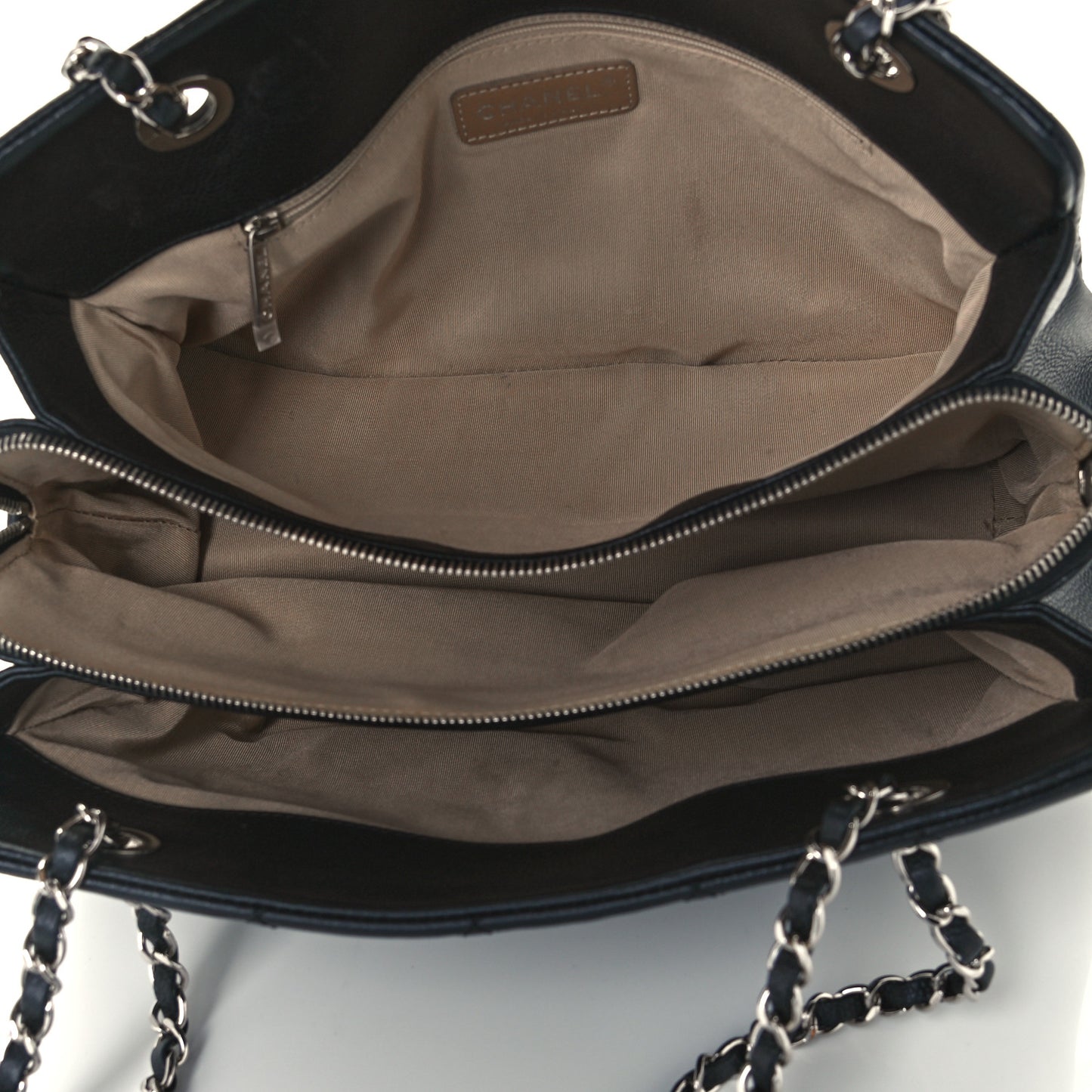 Caviar Quilted CC Timeless Soft Tote Black